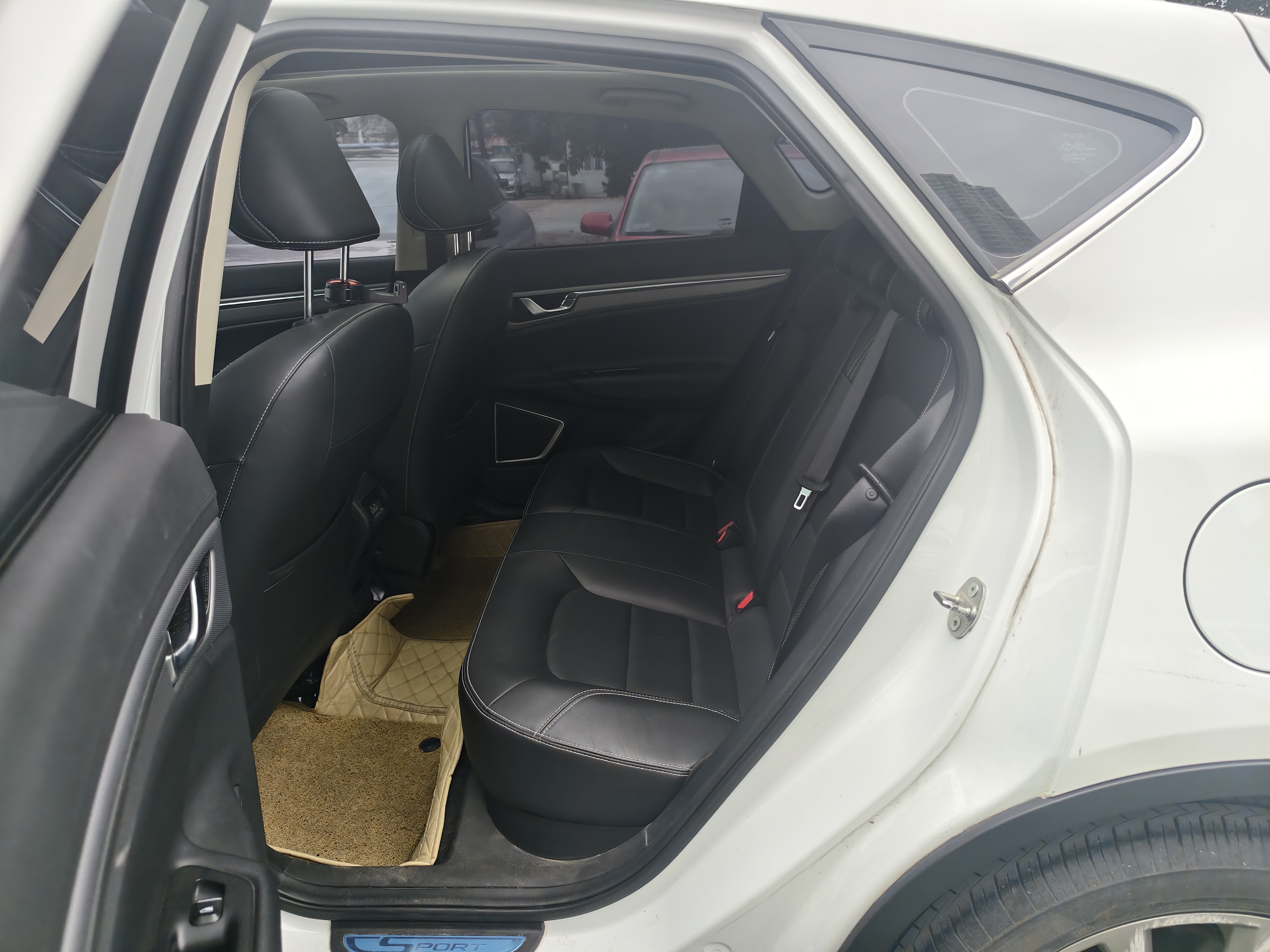 Emgrand GS 2019 car image #4