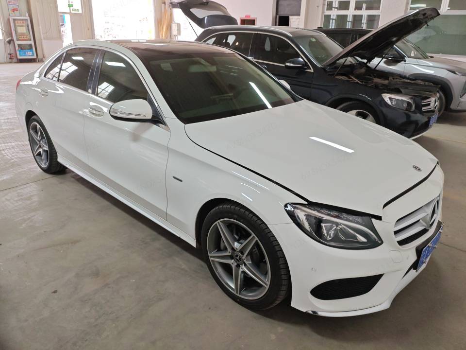 Mercedes-Benz C Class 2018 car image #4