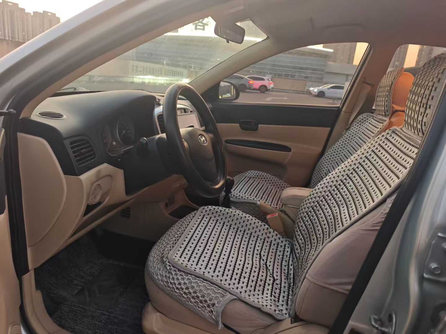 Hyundai Accent 2009 car image #4