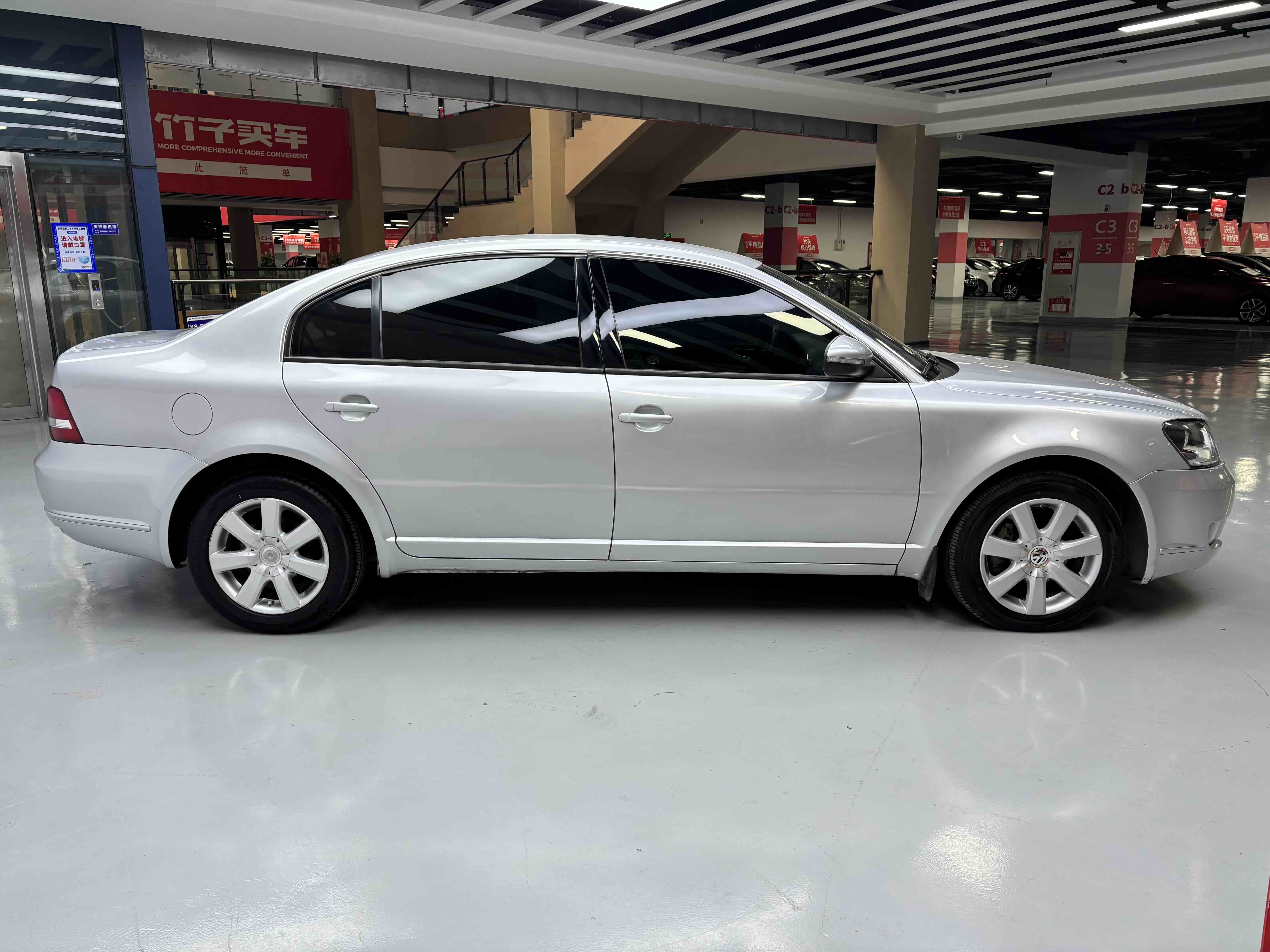 Volkswagen Passat Lingyu 2009 car image #4