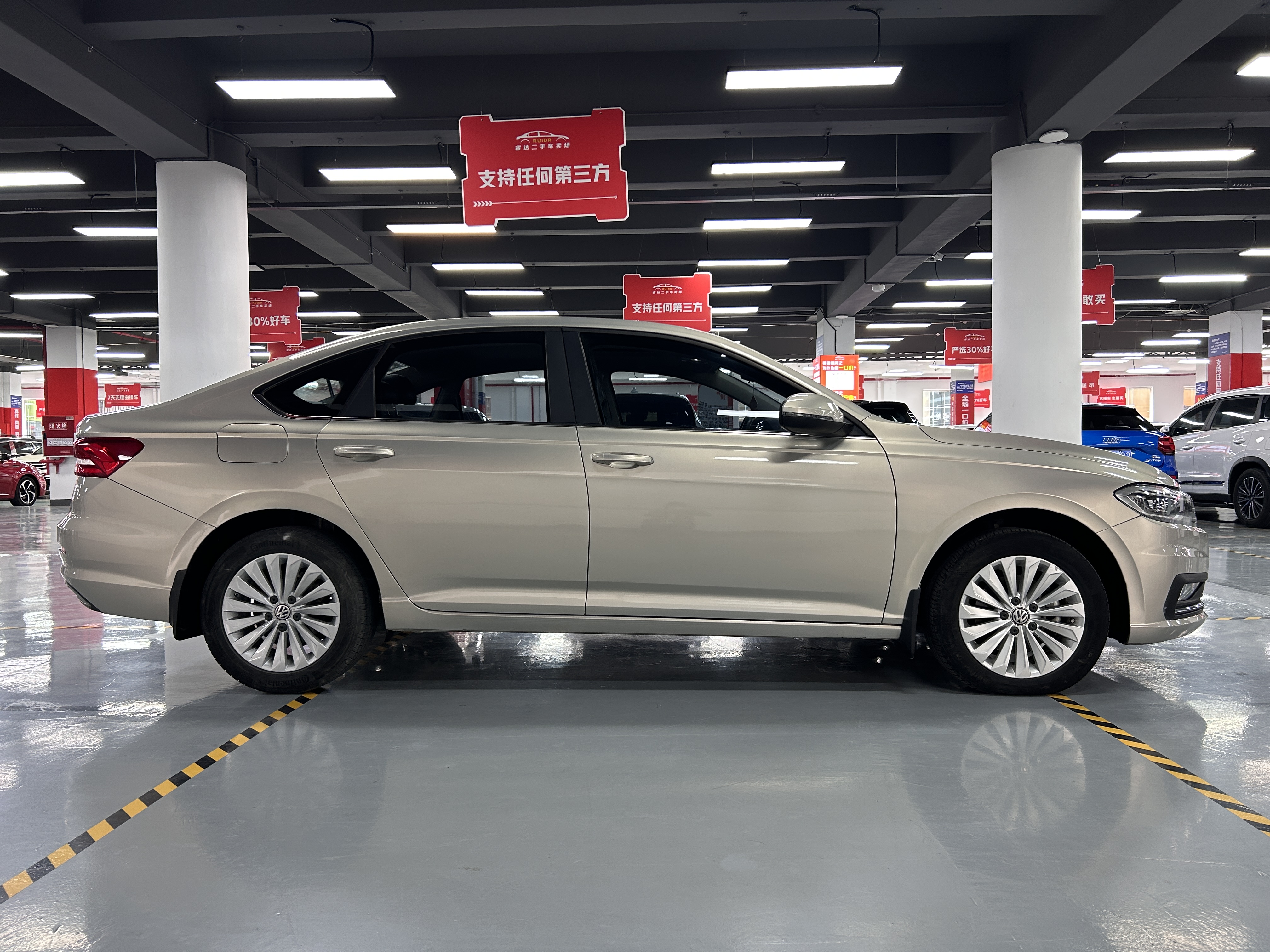 Volkswagen Lavida 2018 car image #4