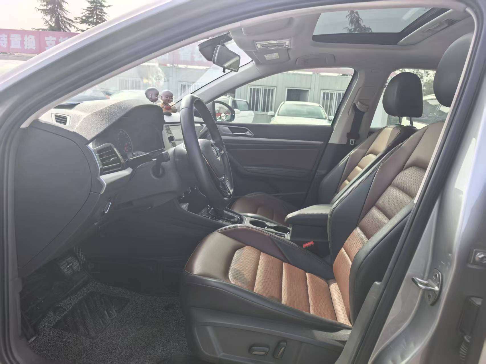 Volkswagen Lavida 2019 car image #4
