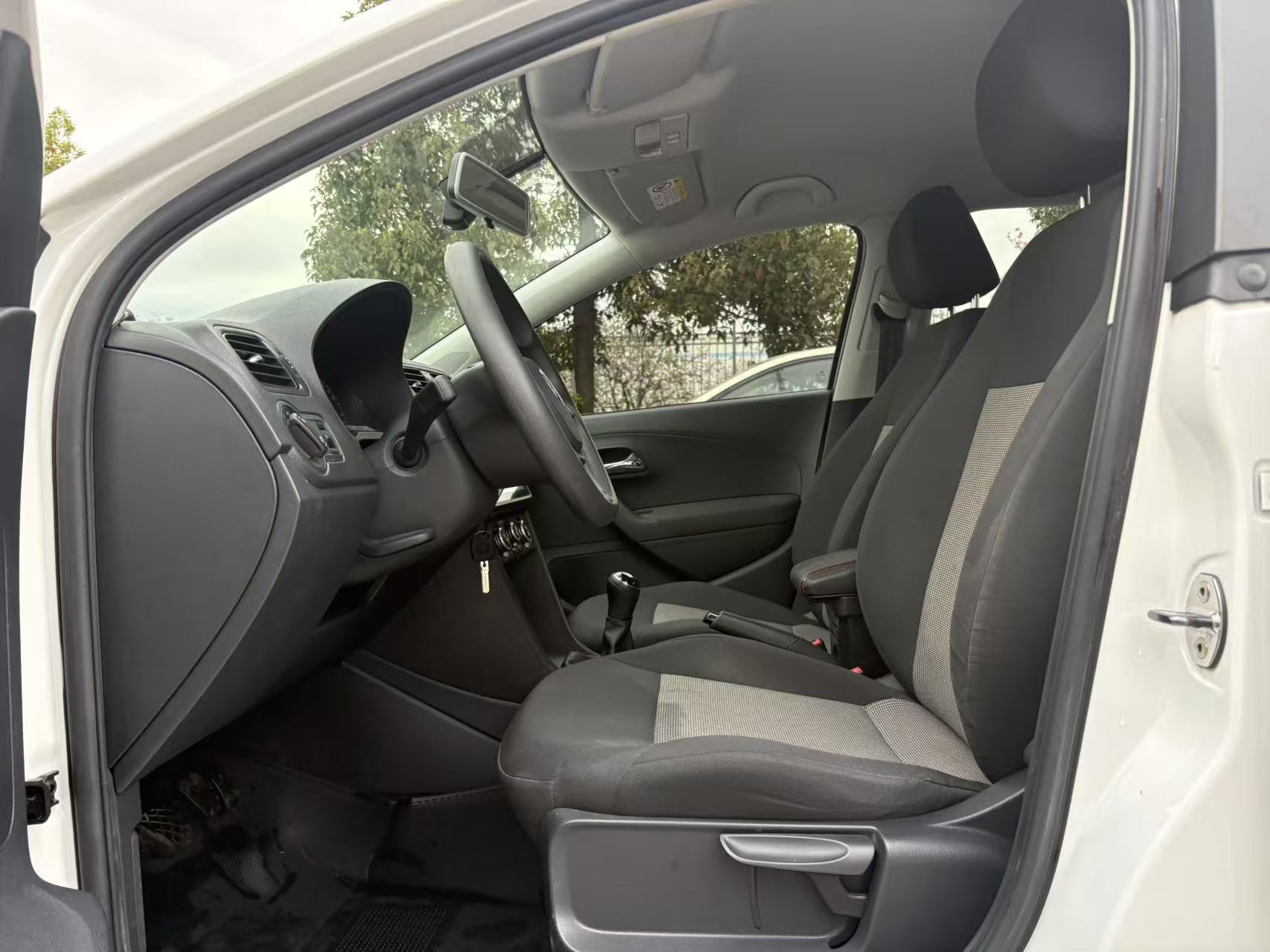 Polo 2019 #4 Polo 2019 car image #4