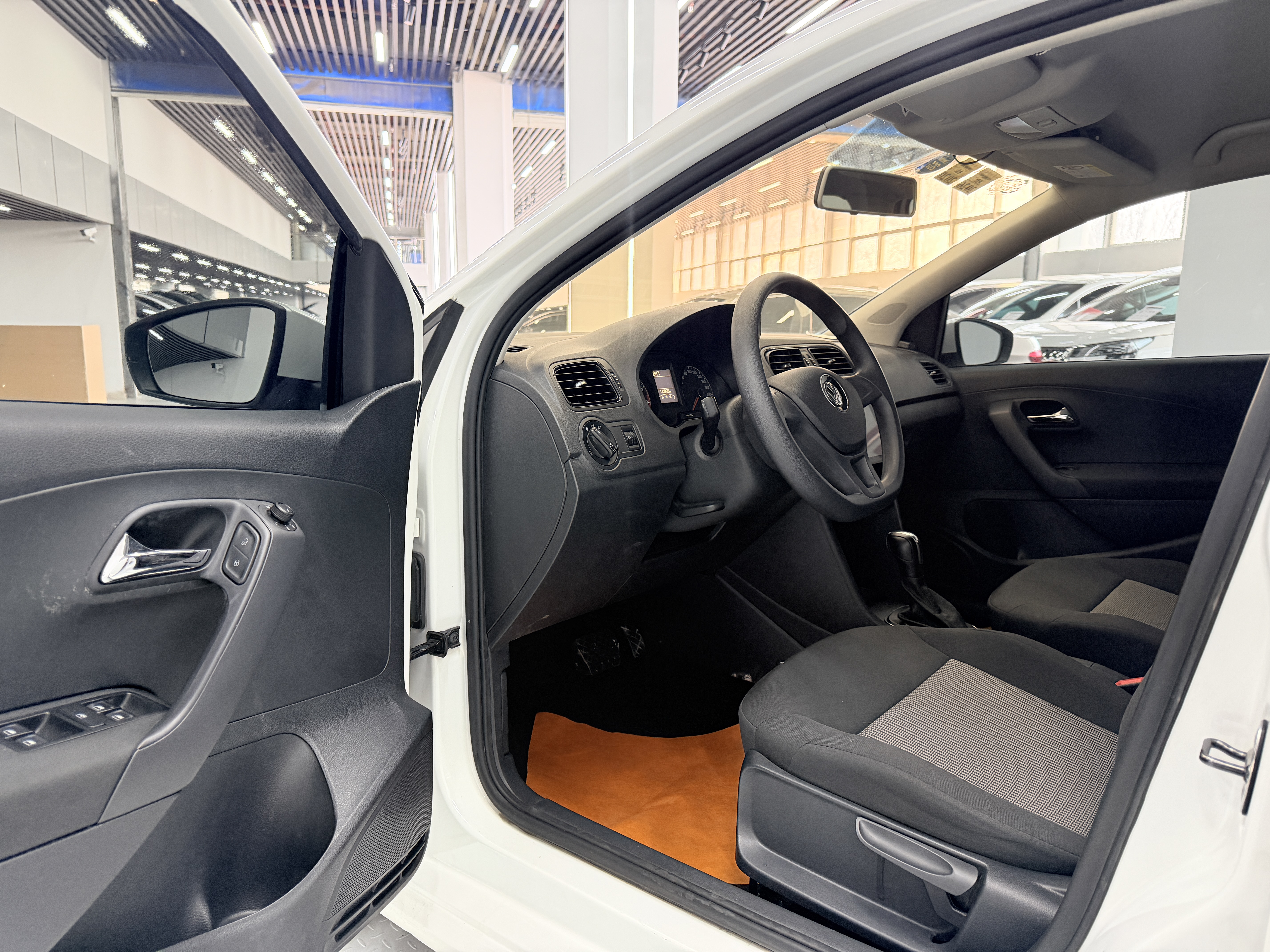Polo 2018 immagine di auto #4