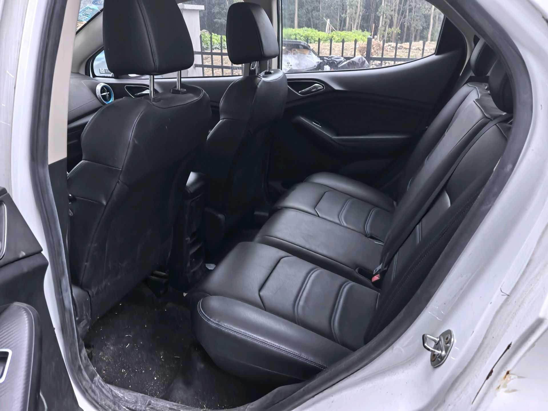 BYD Yuan New Energy 2019 car image #4