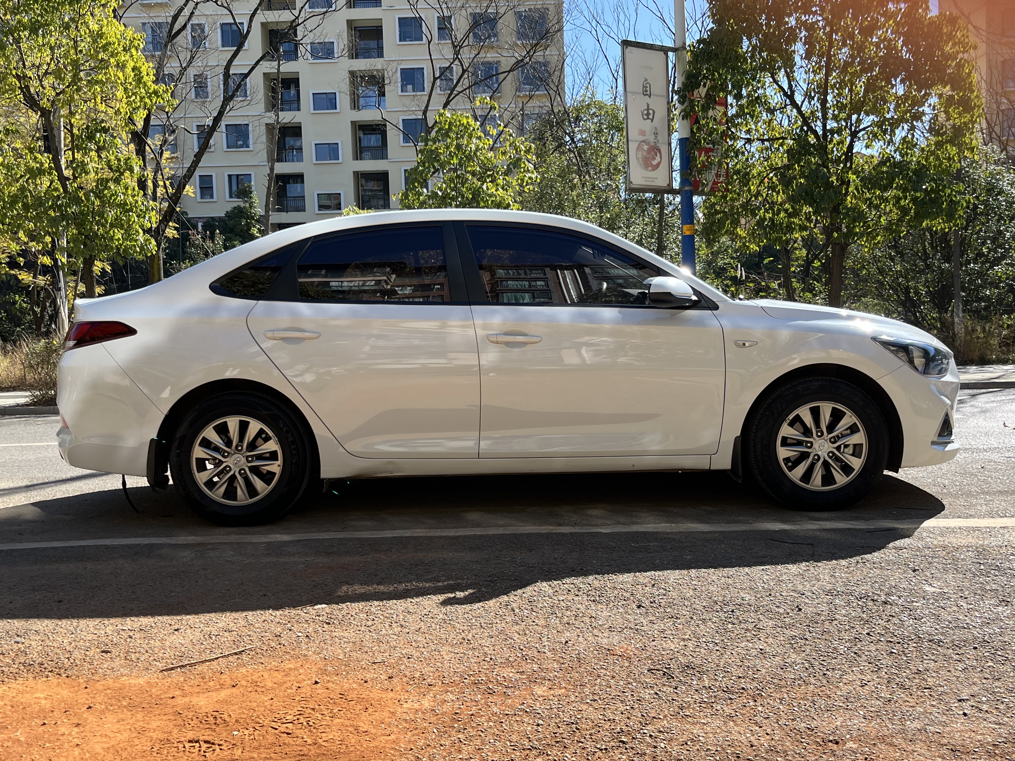 Hyundai Elantra HD 2019 car image #4