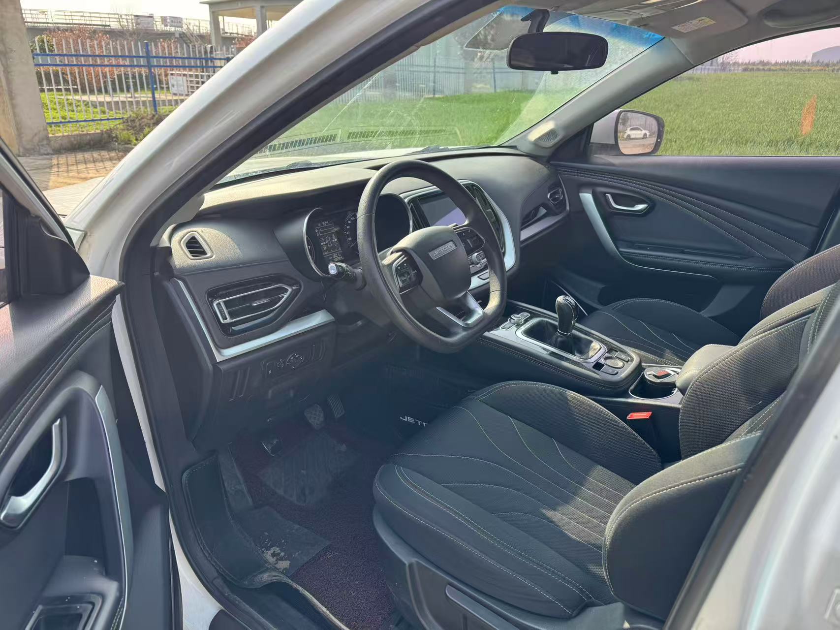 X70 2019 #4 X70 2019 car image #4