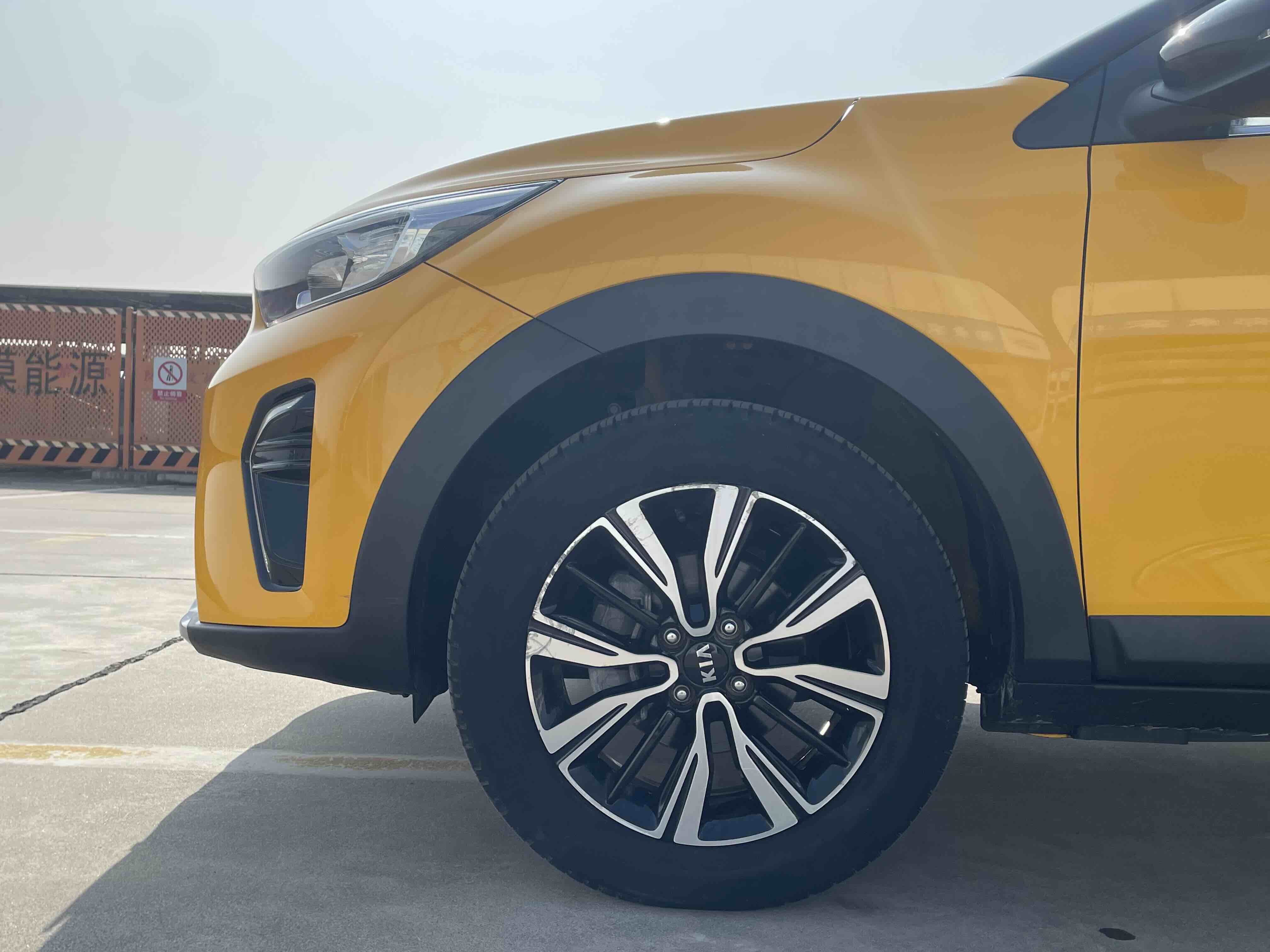 Kia KX1 2018 car image #4