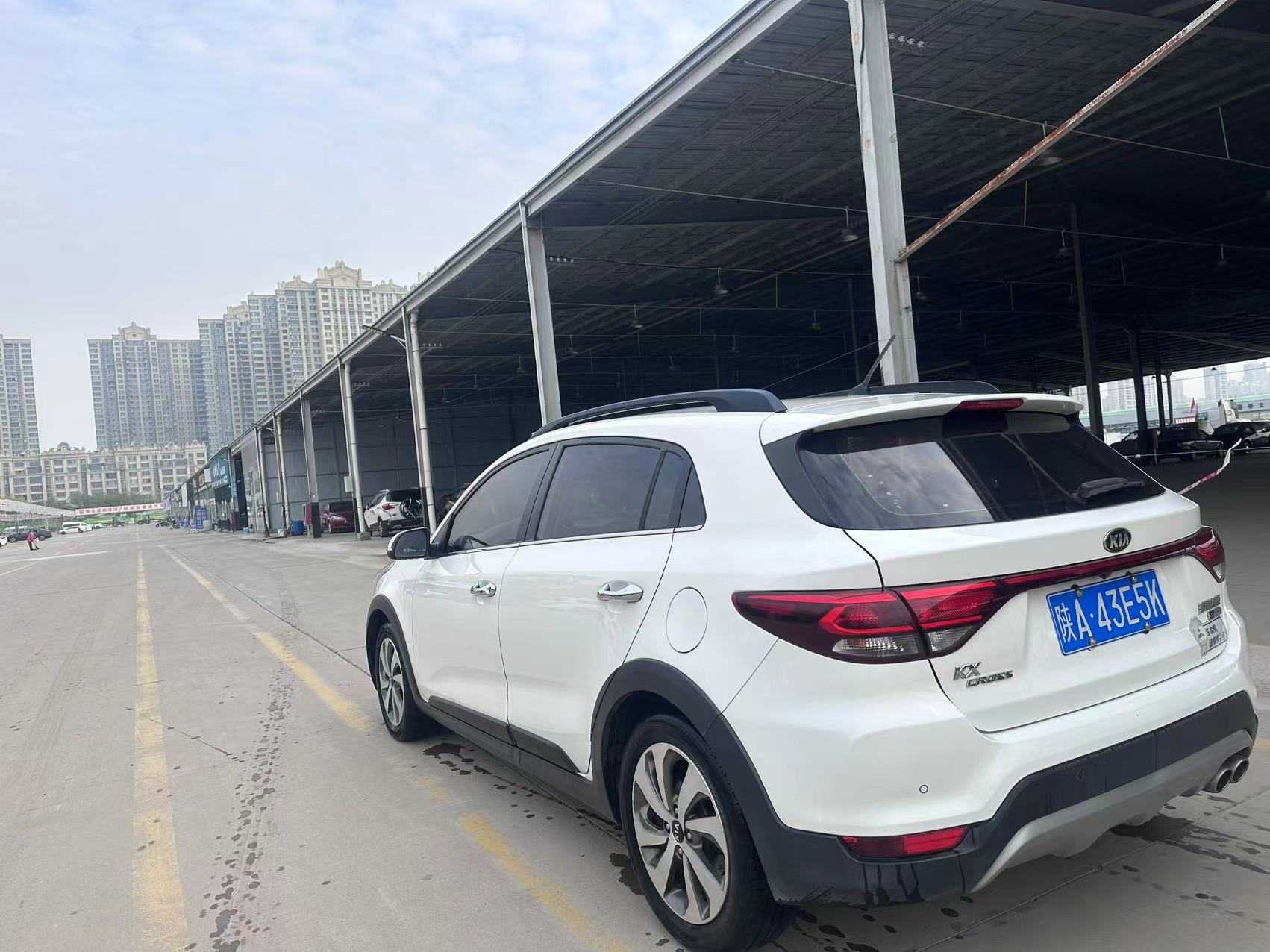 Kia Rio Cross 2018 صورة سيارة #4