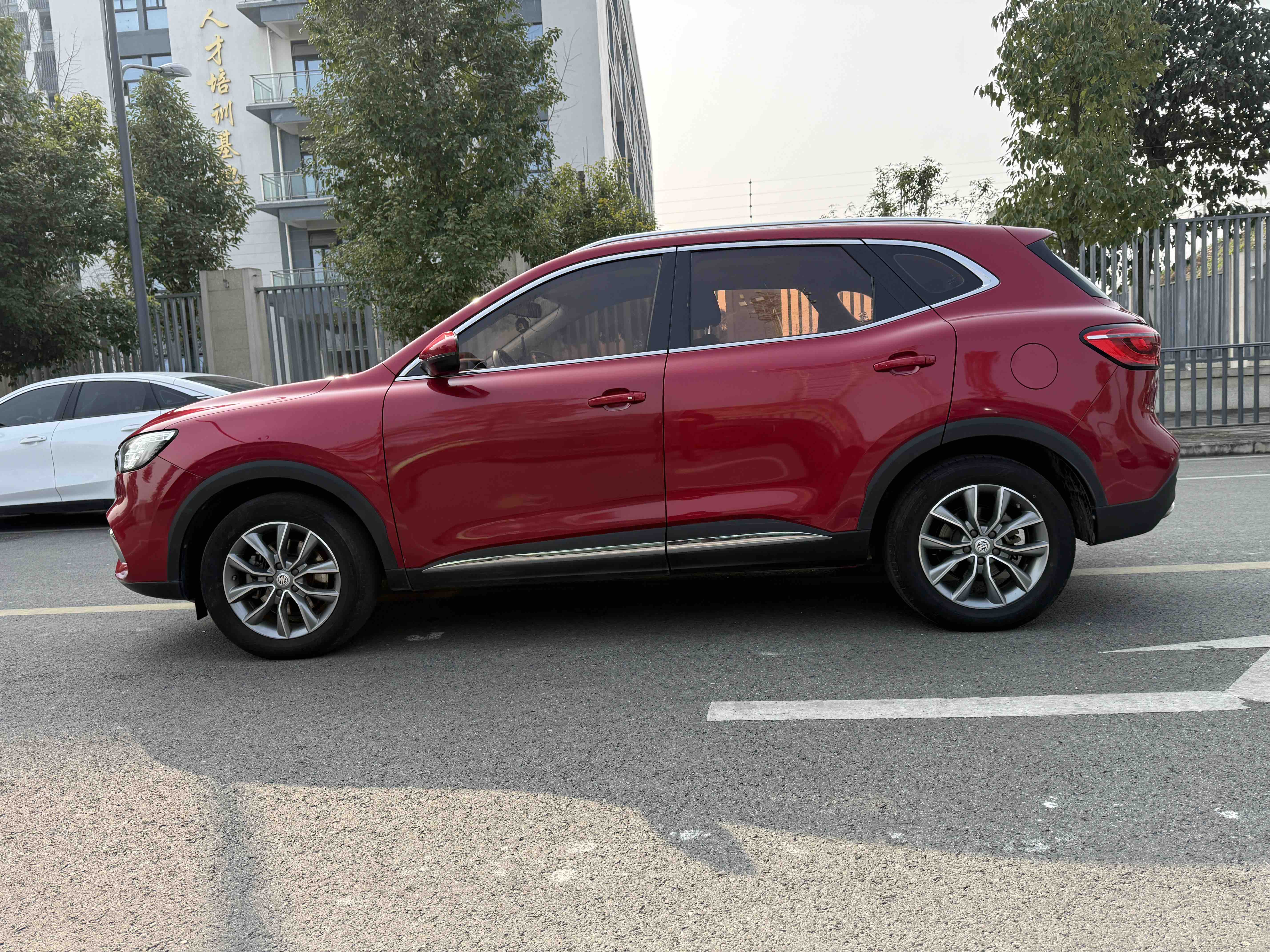 MG HS 2019 صورة سيارة #4