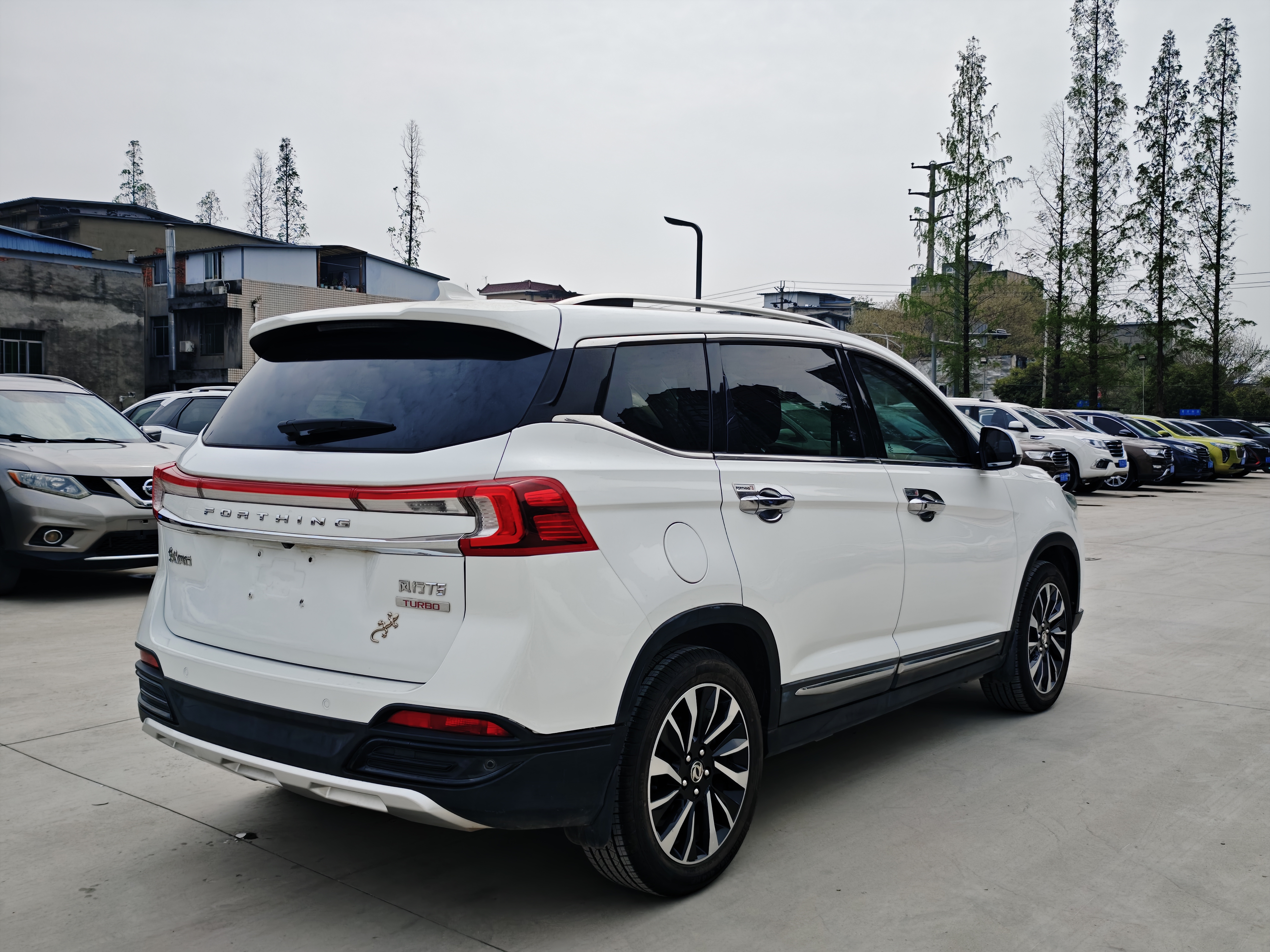 T5 2019 #4 T5 2019 car image #4