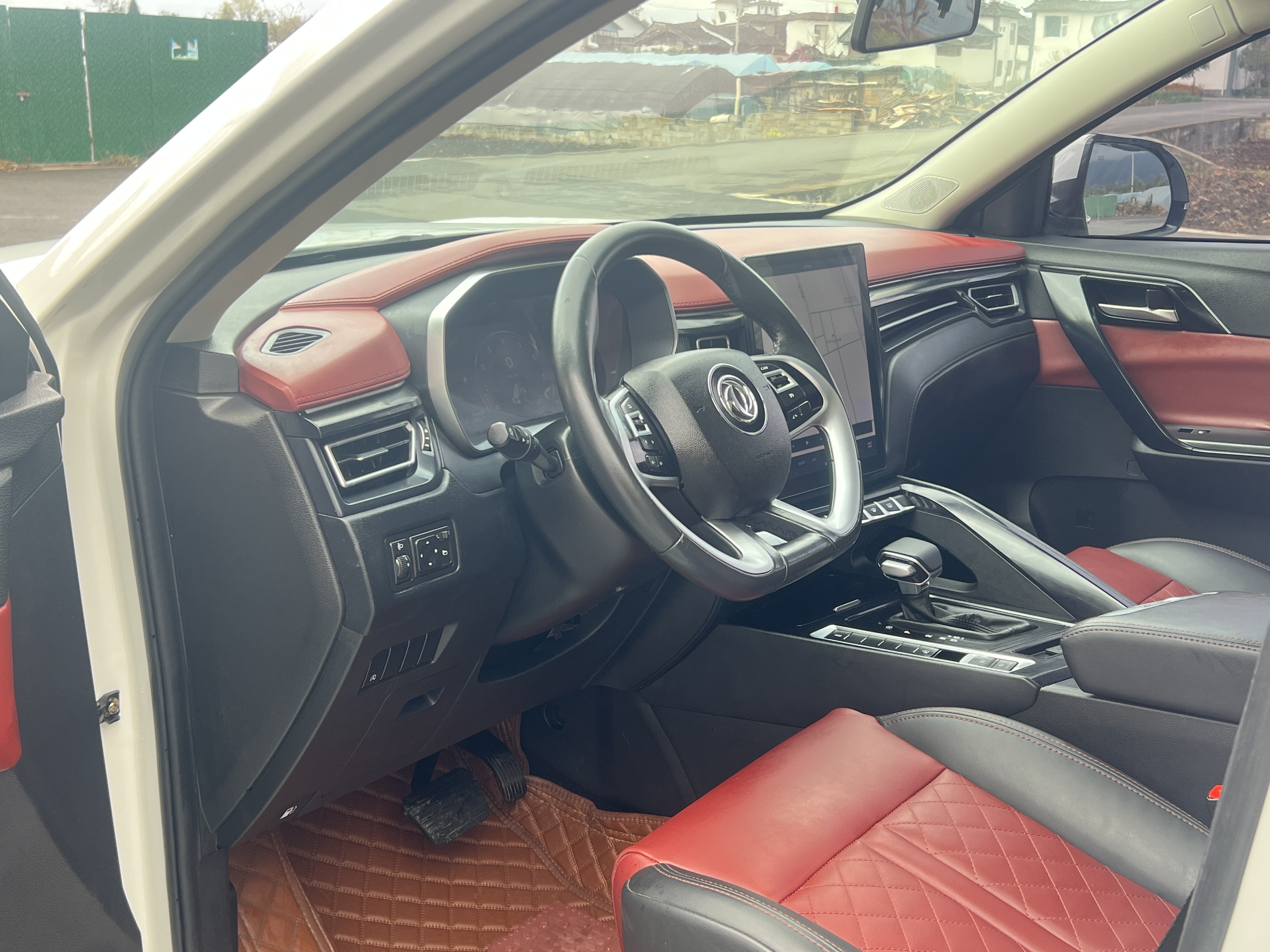 T5 2019 #4 T5 2019 car image #4