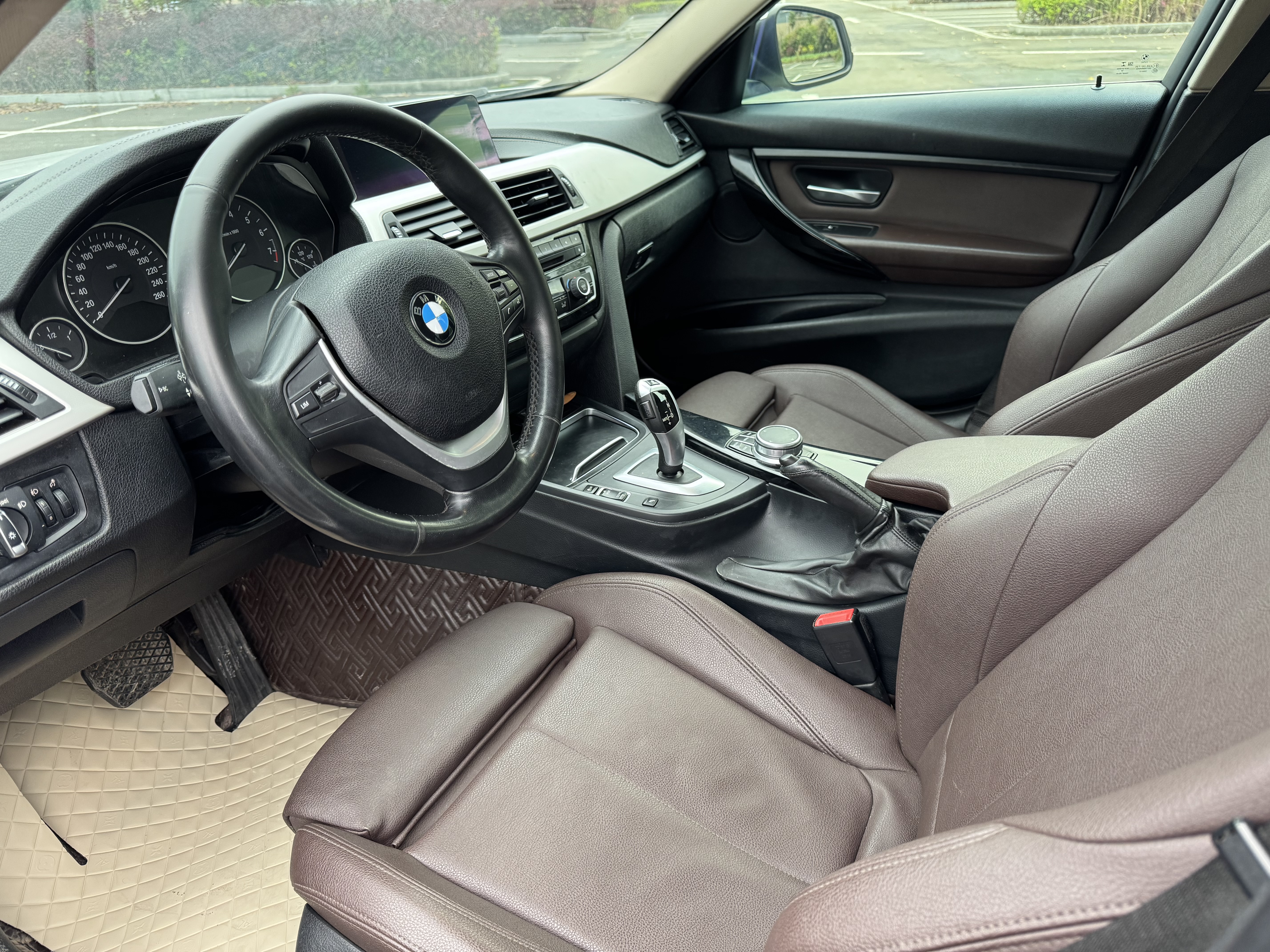 BMW 3 Series 2019 car image #4