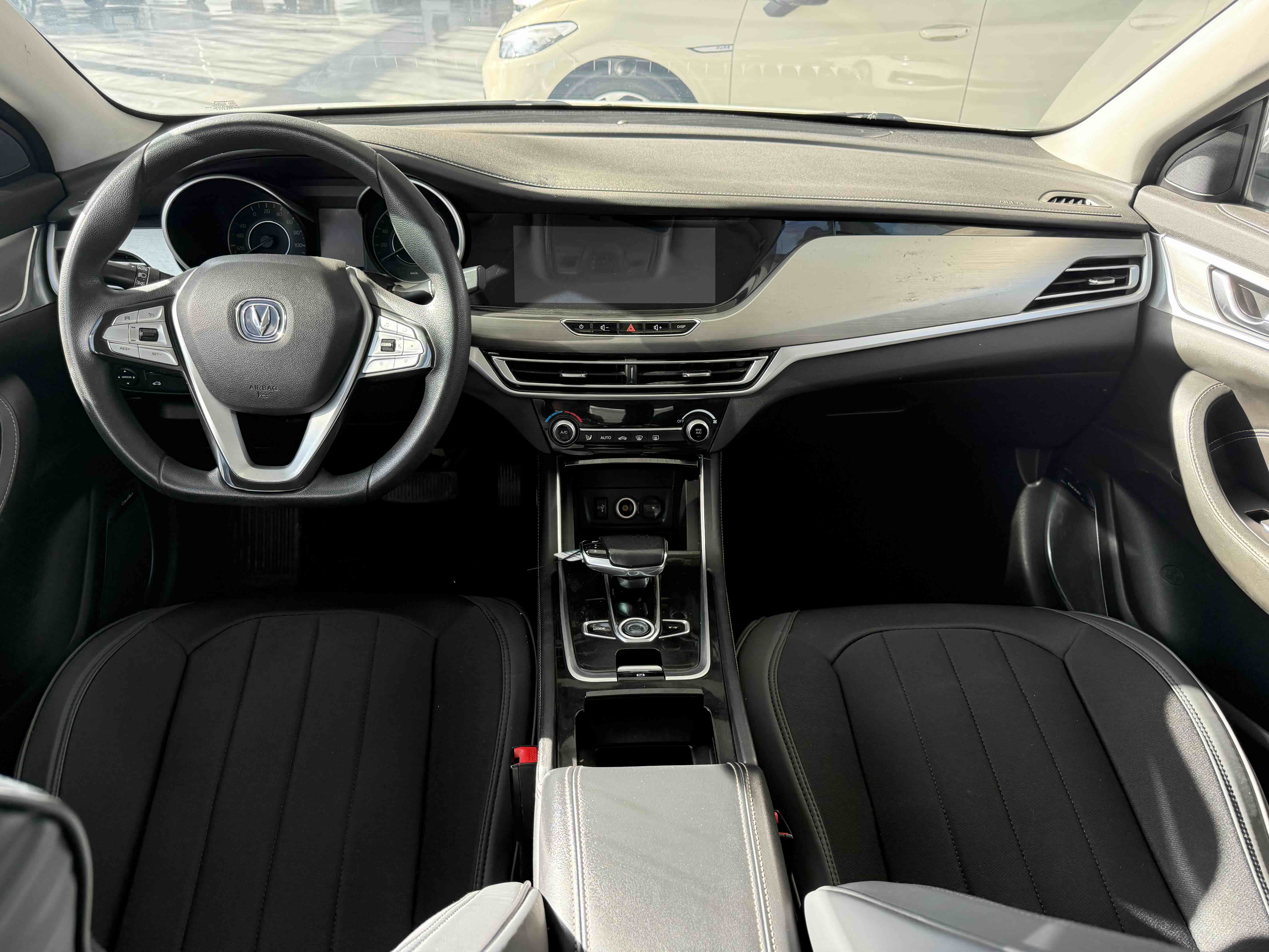 Changan Eado EV 2019 #4 Changan Eado EV 2019 car image #4