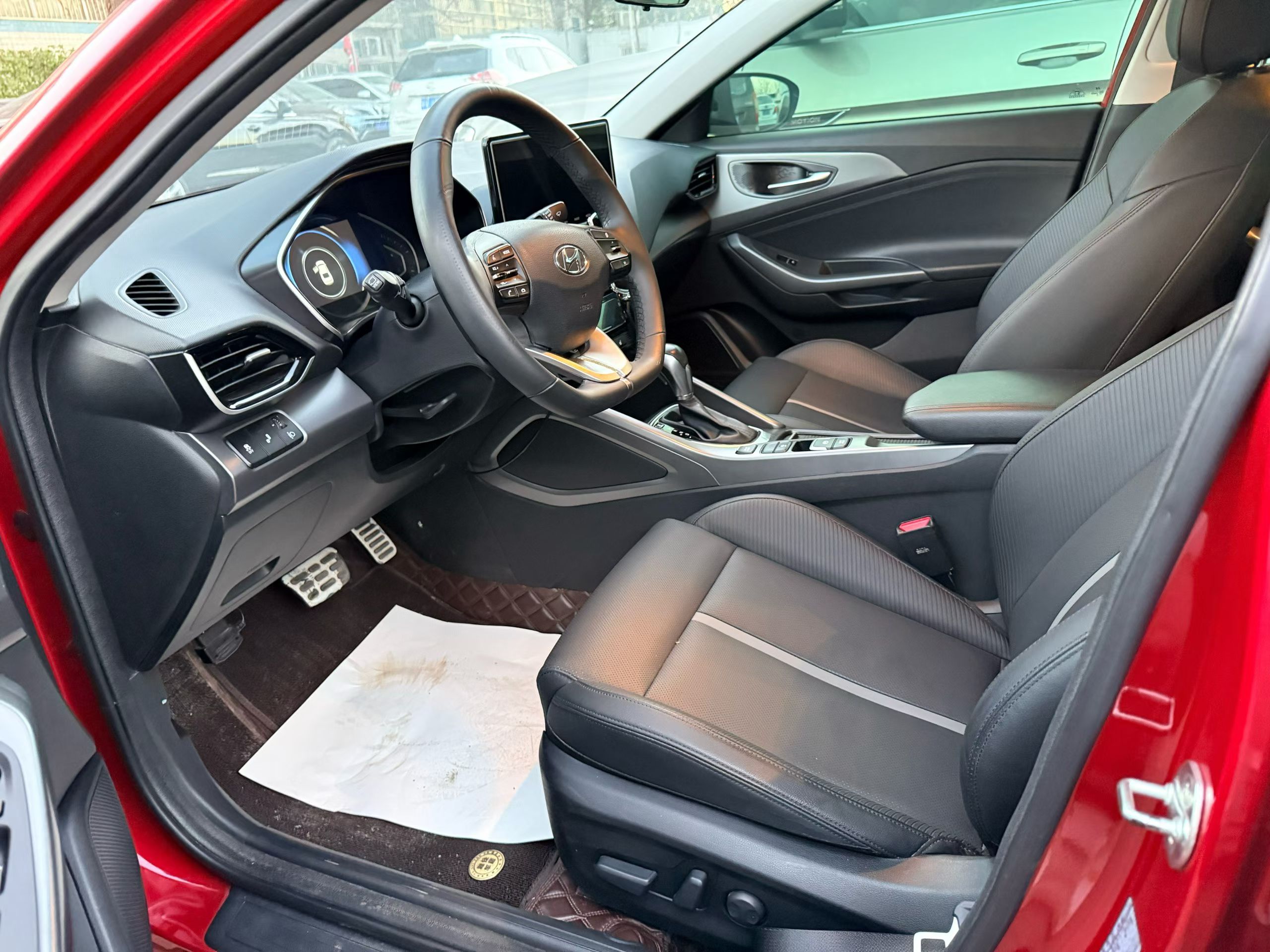 Hyundai Lafesta 2019 car image #4