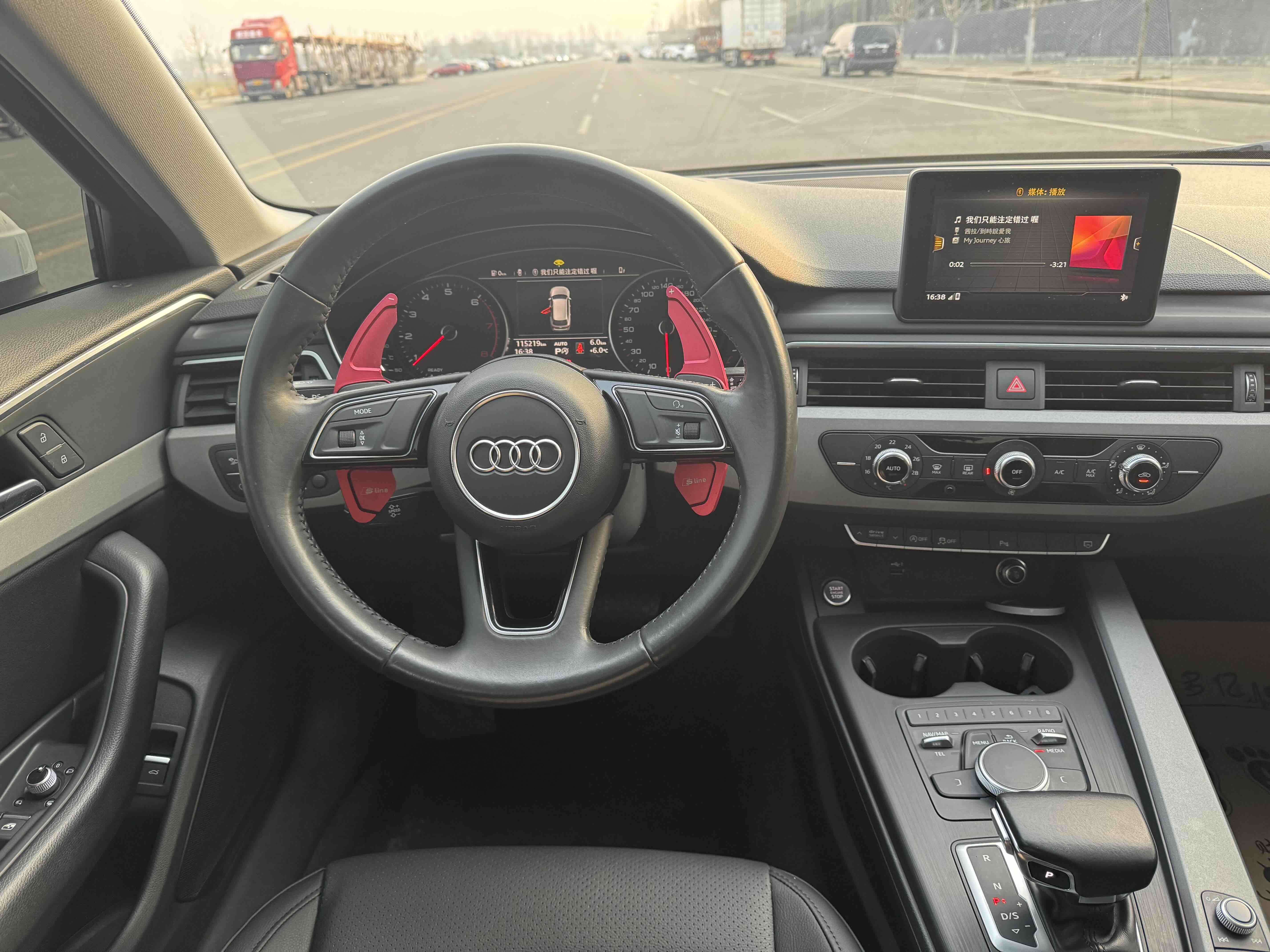 Audi A4L 2018 #4 Audi A4L 2018 car image #4