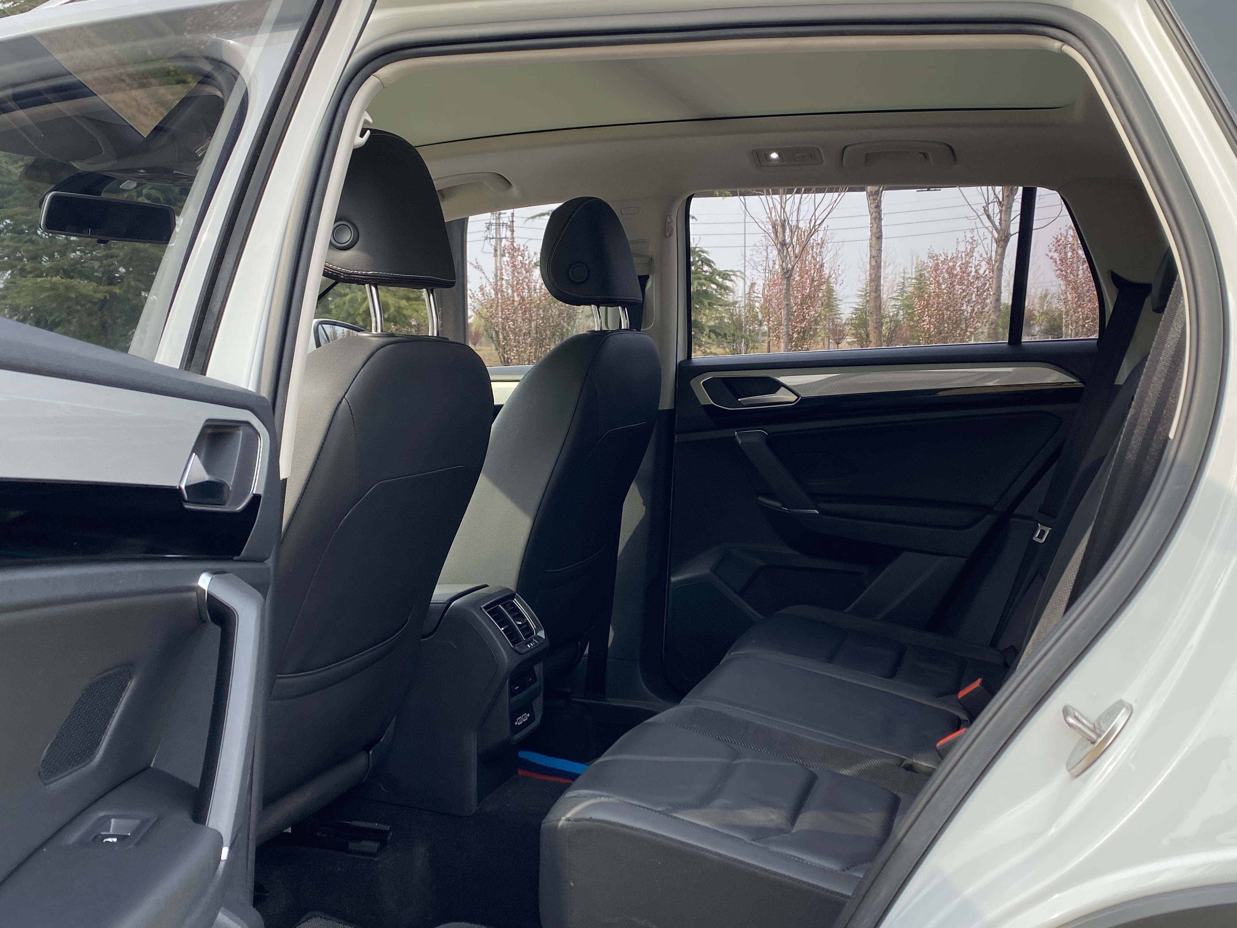 Volkswagen Tayron 2020 immagine di auto #4