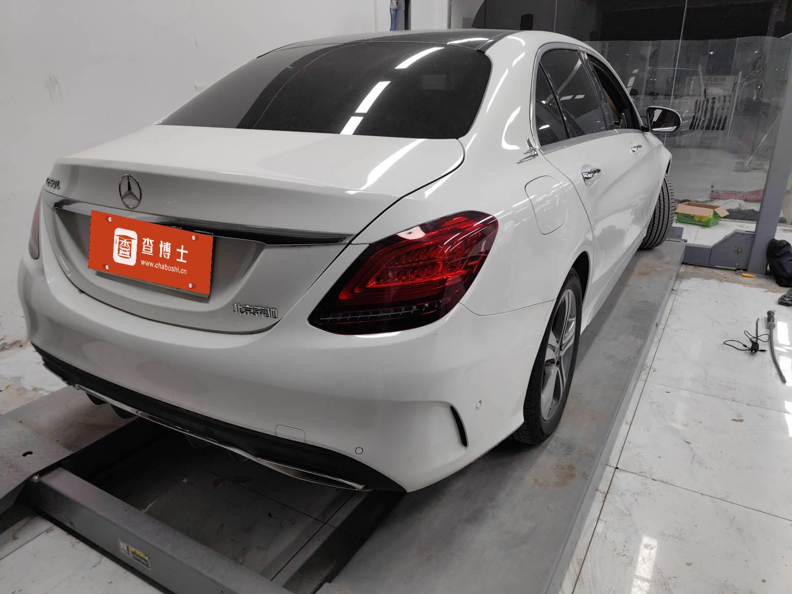 Mercedes-Benz C Class 2019 car image #4