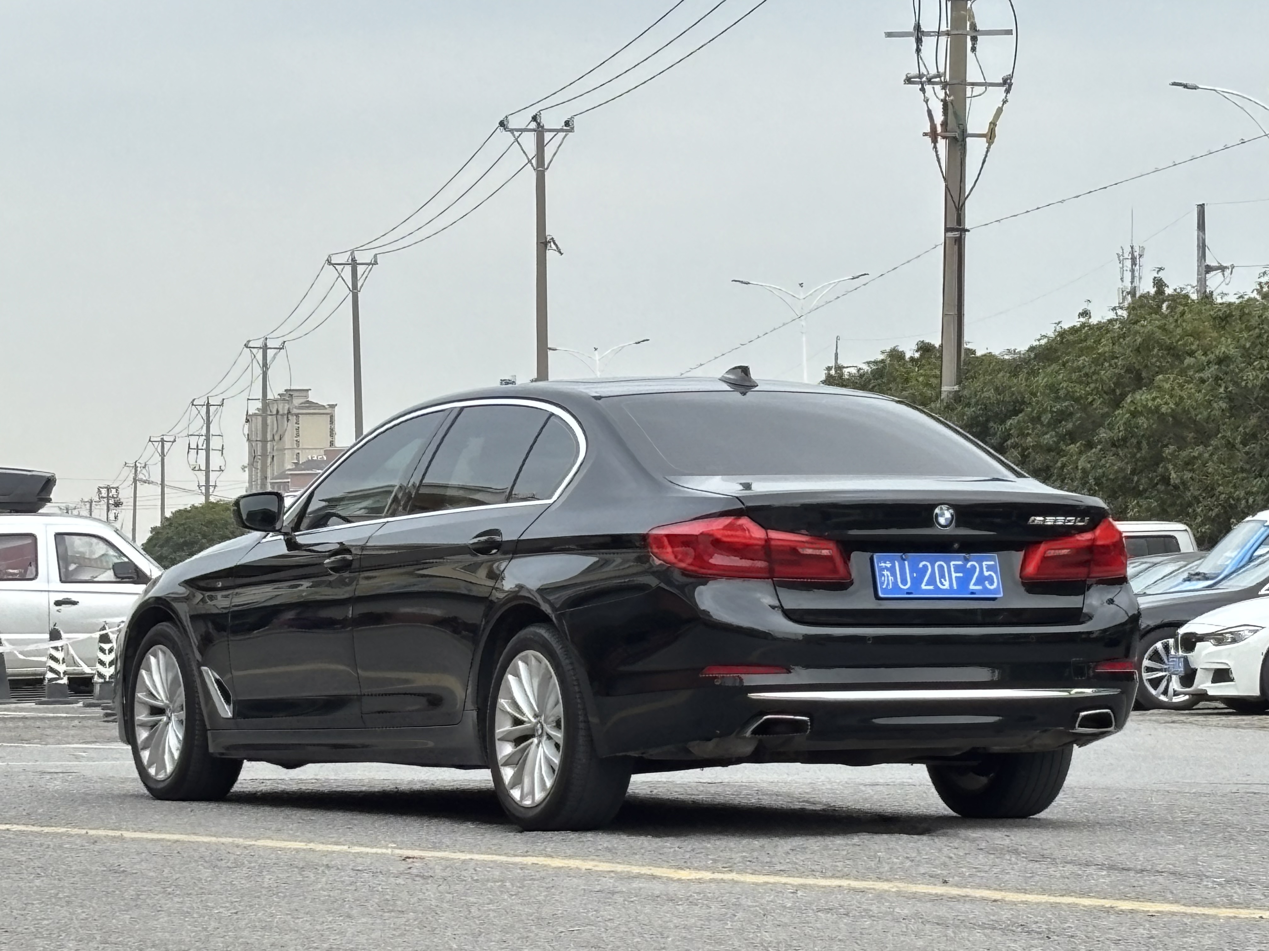 BMW 5 Series 2019 #4 BMW 5 Series 2019 car image #4