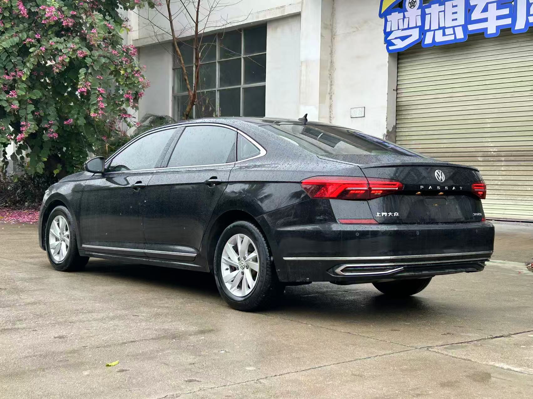 Volkswagen Passat 2020 car image #4