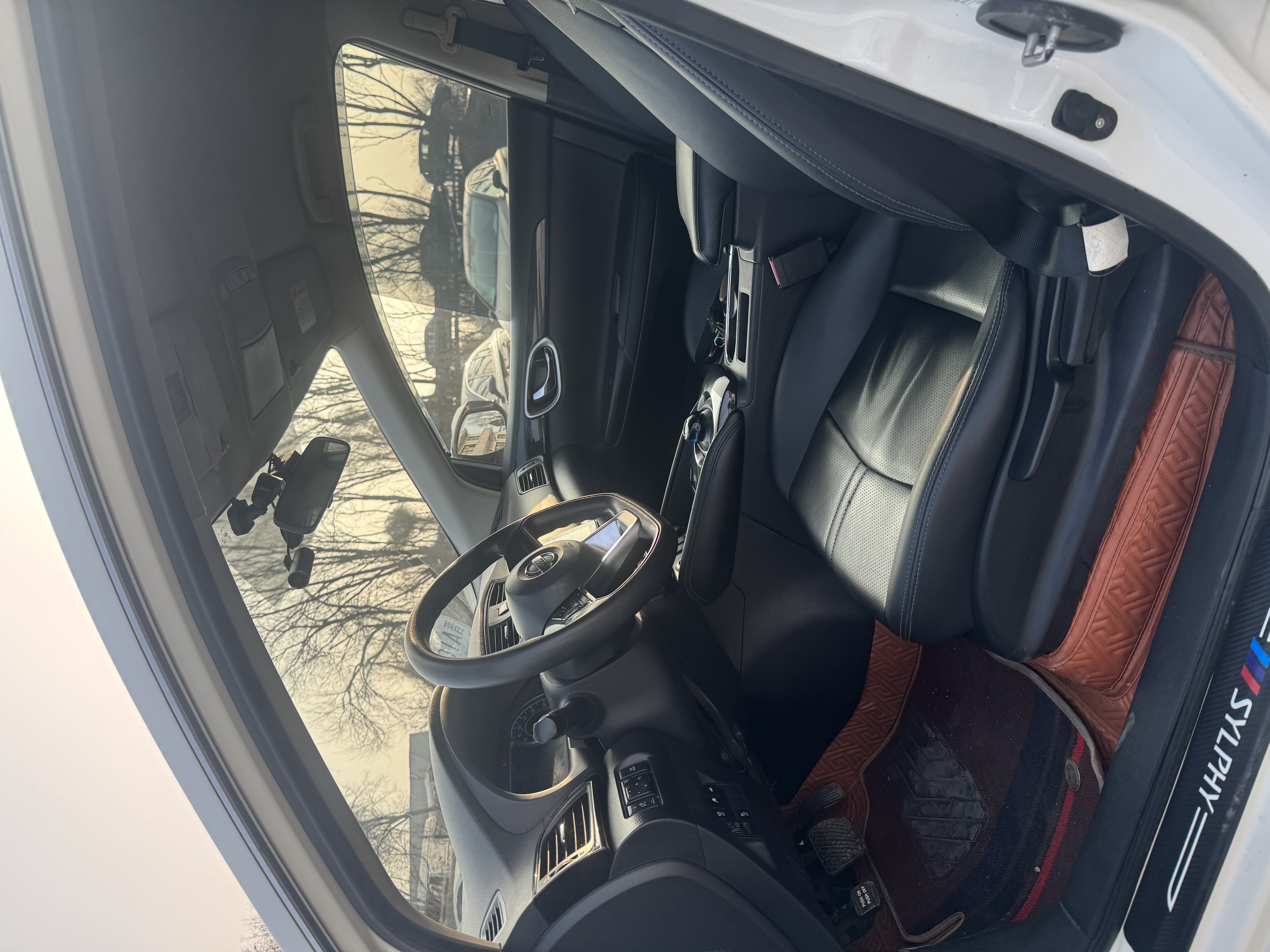 Nissan 2019 #4 Nissan 2019 car image #4