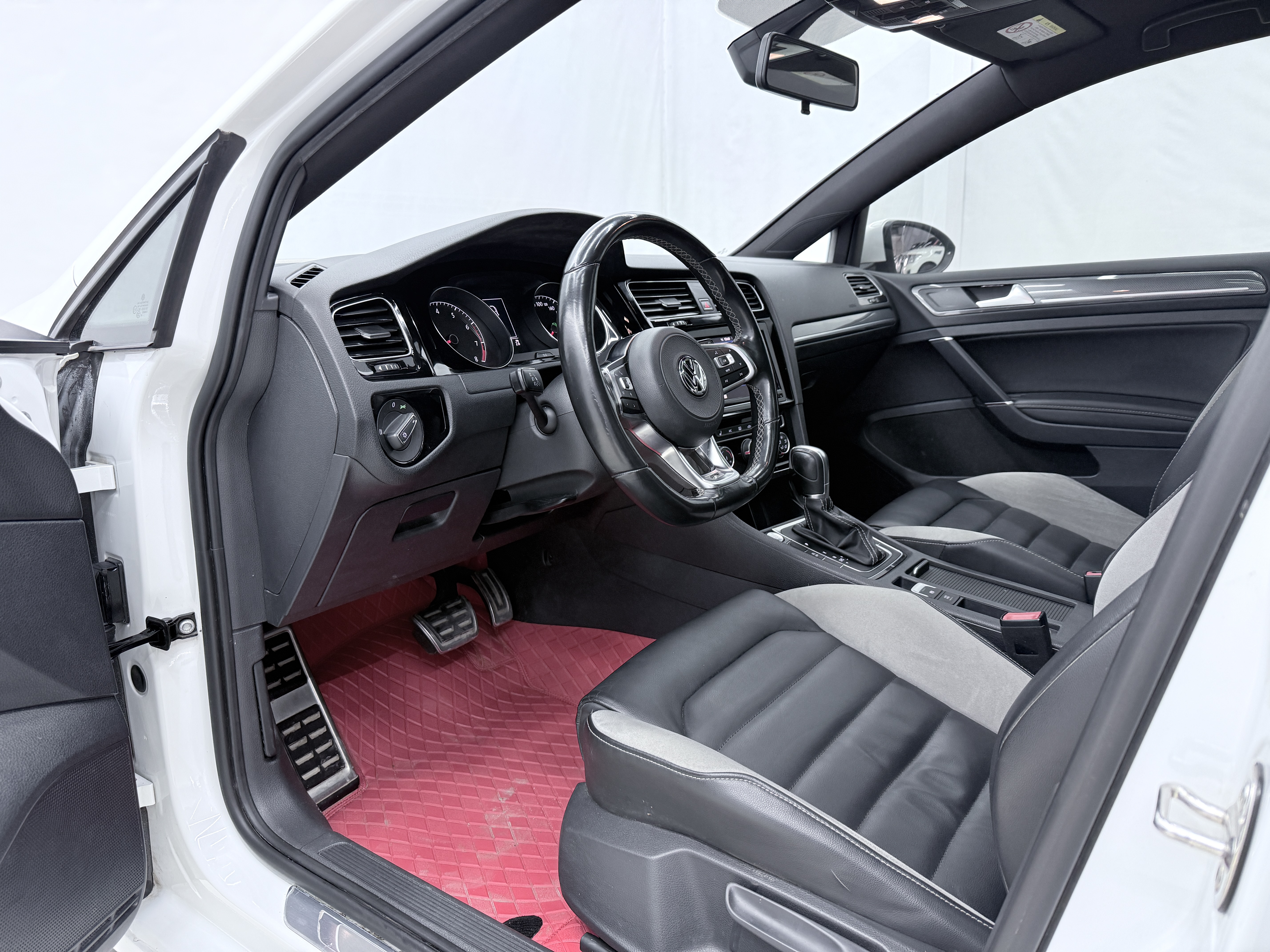 Volkswagen Golf 2019 изображение автомобиля #4