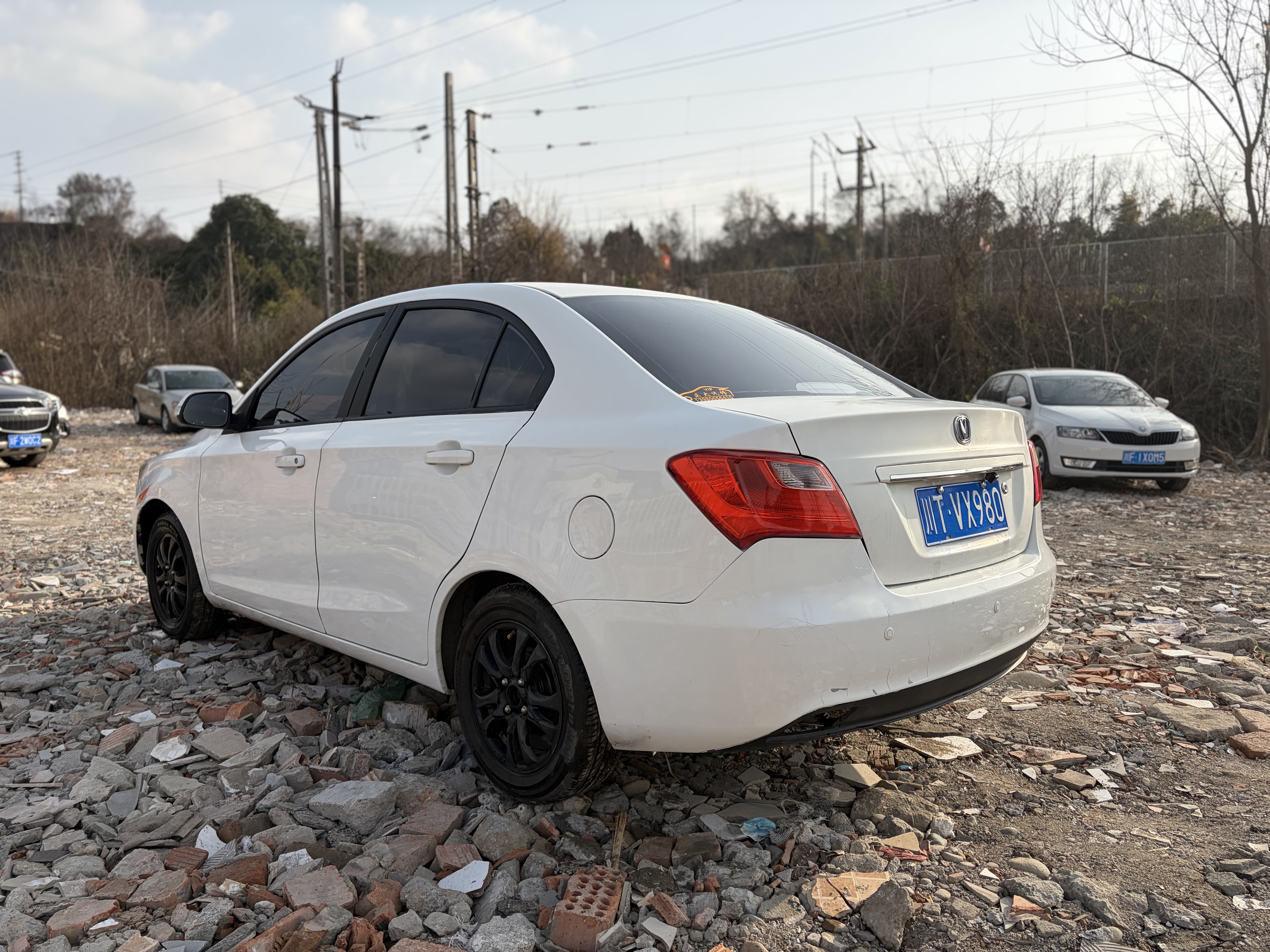 Changan Alsvin V3 2015 #4 Changan Alsvin V3 2015 car image #4