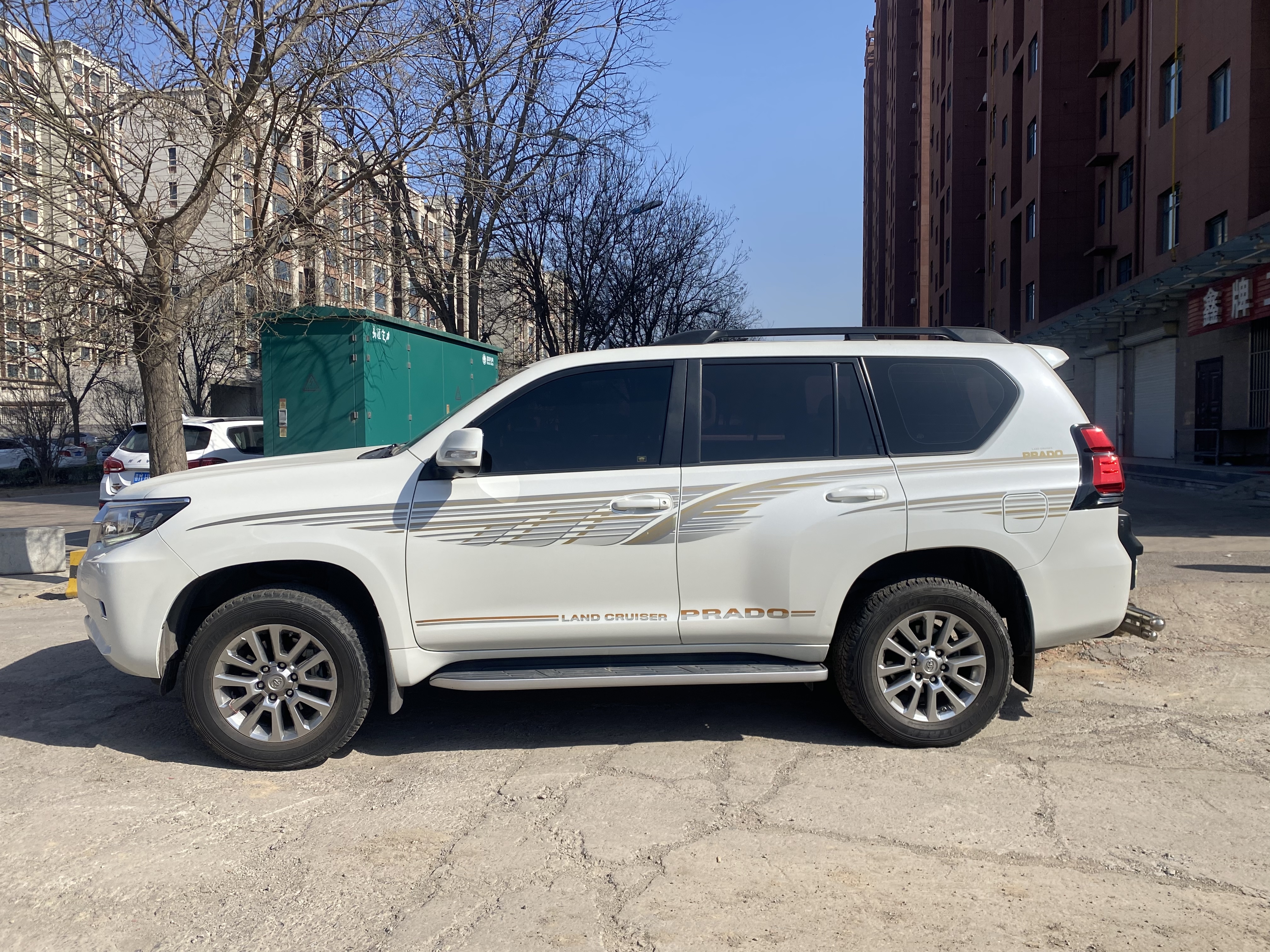 Toyota Land Cruiser Prado 2019 #4 Toyota Land Cruiser Prado 2019 صورة سيارة #4