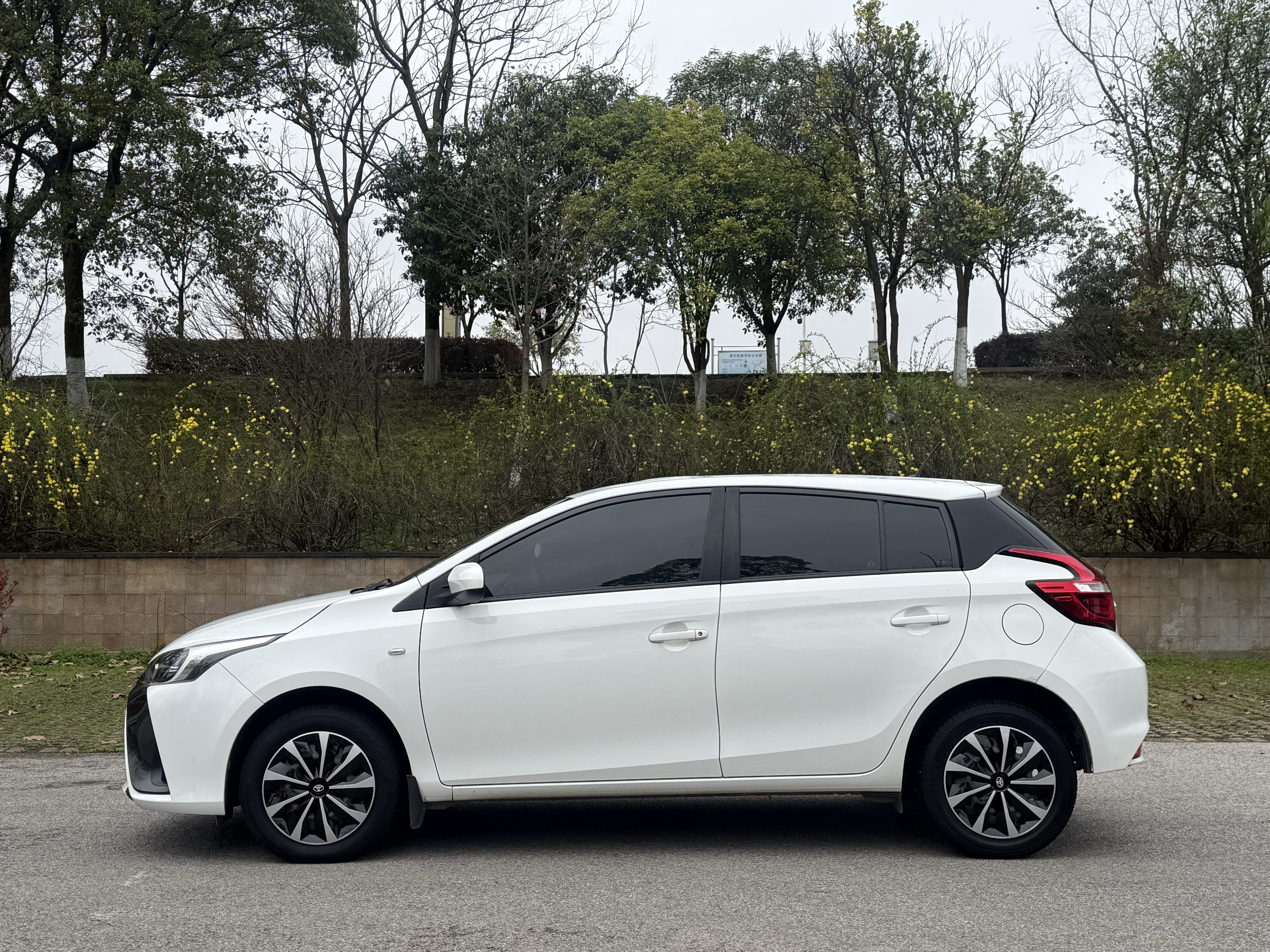 Toyota Yaris L Zhixuan 2019 immagine di auto #4