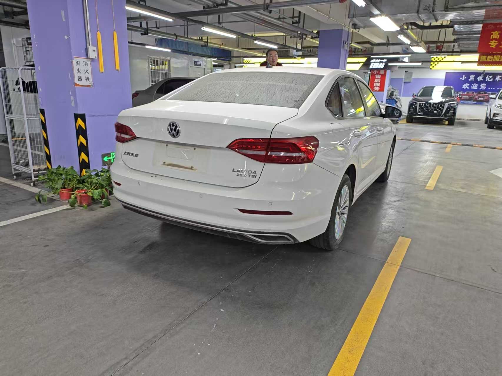 Volkswagen Lavida 2019 #4 Volkswagen Lavida 2019 car image #4