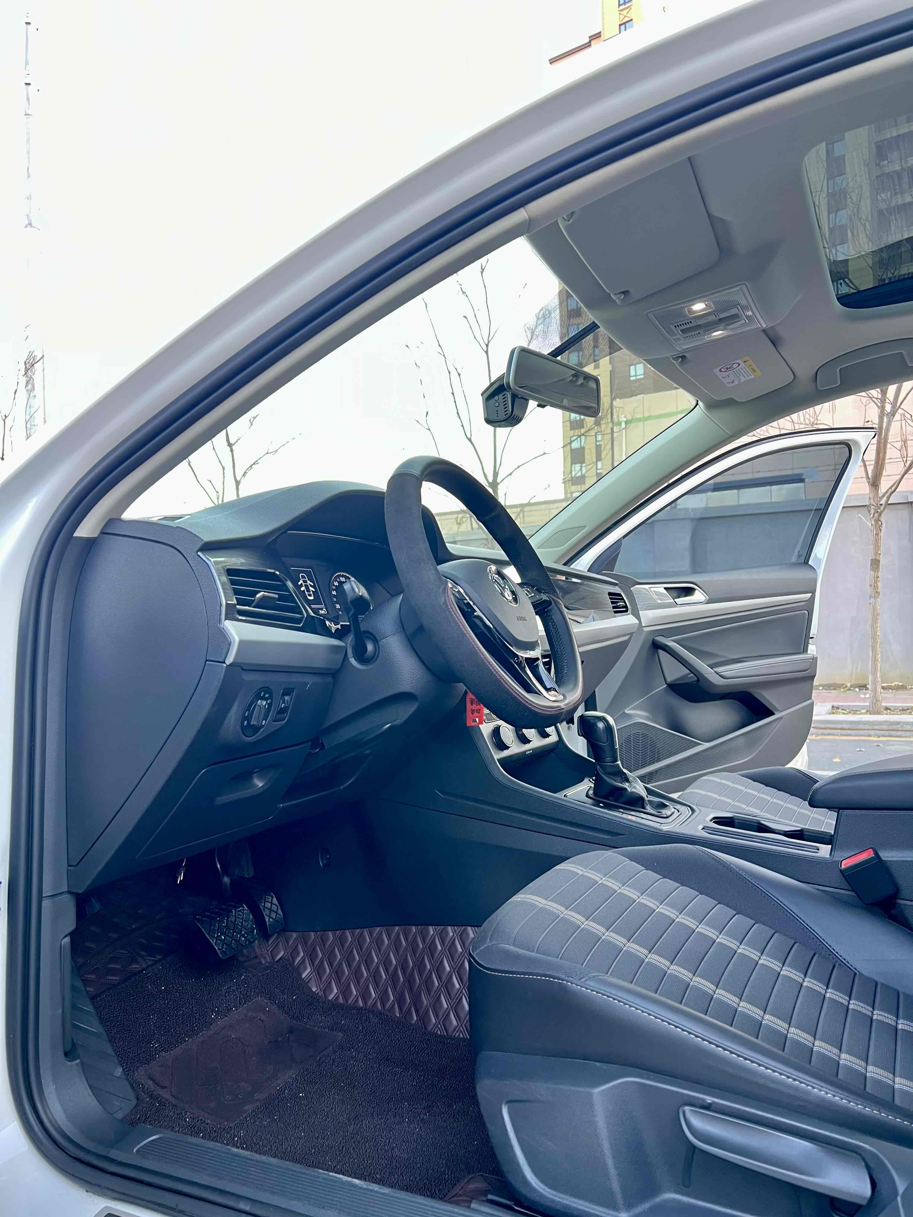 Volkswagen Lavida 2020 car image #4