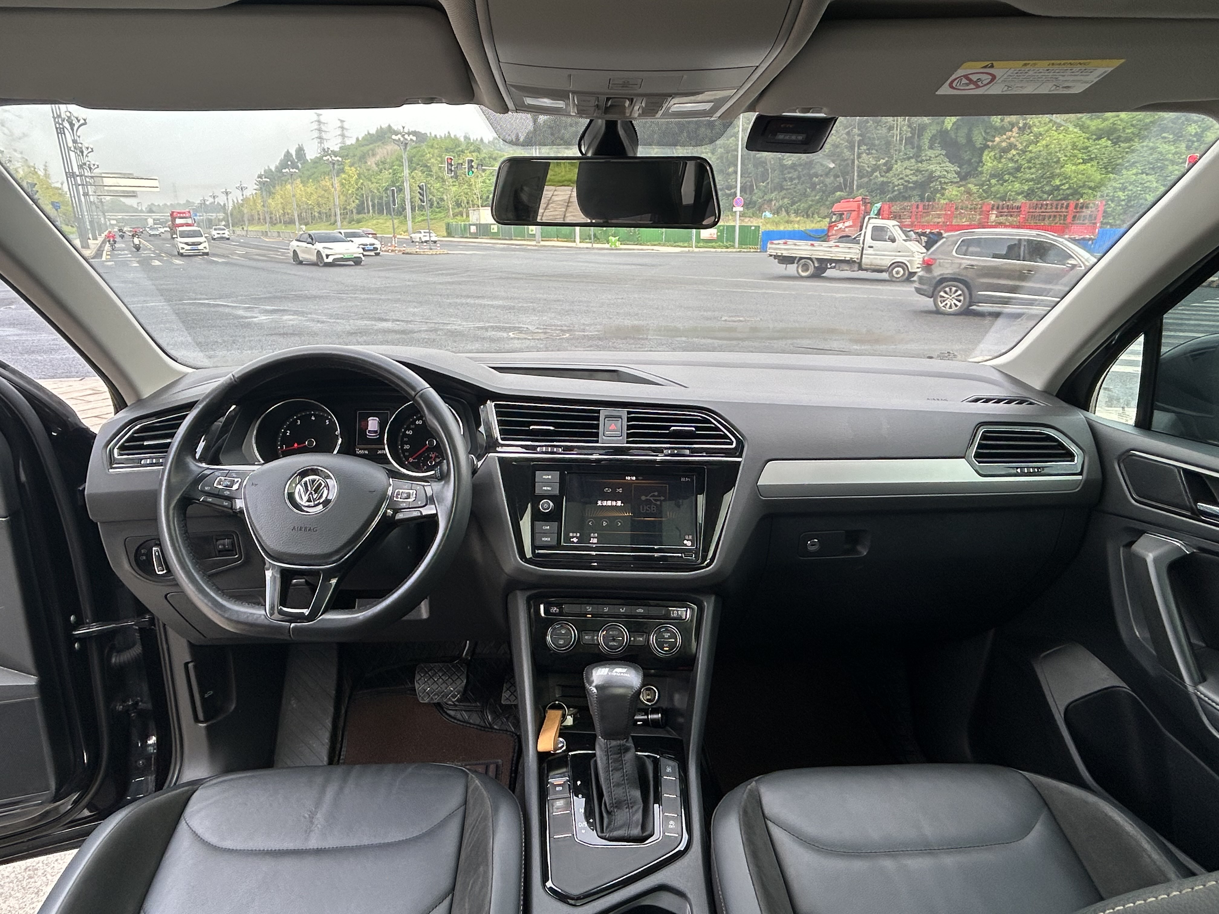 Volkswagen Tiguan L 2019 #4 Volkswagen Tiguan L 2019 car image #4