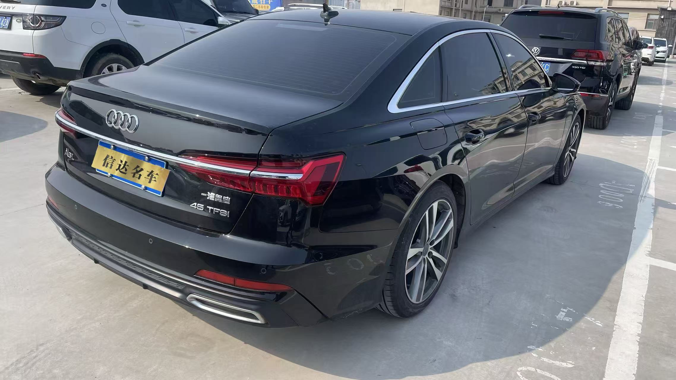 Audi A6L 2019 #4 Audi A6L 2019 car image #4
