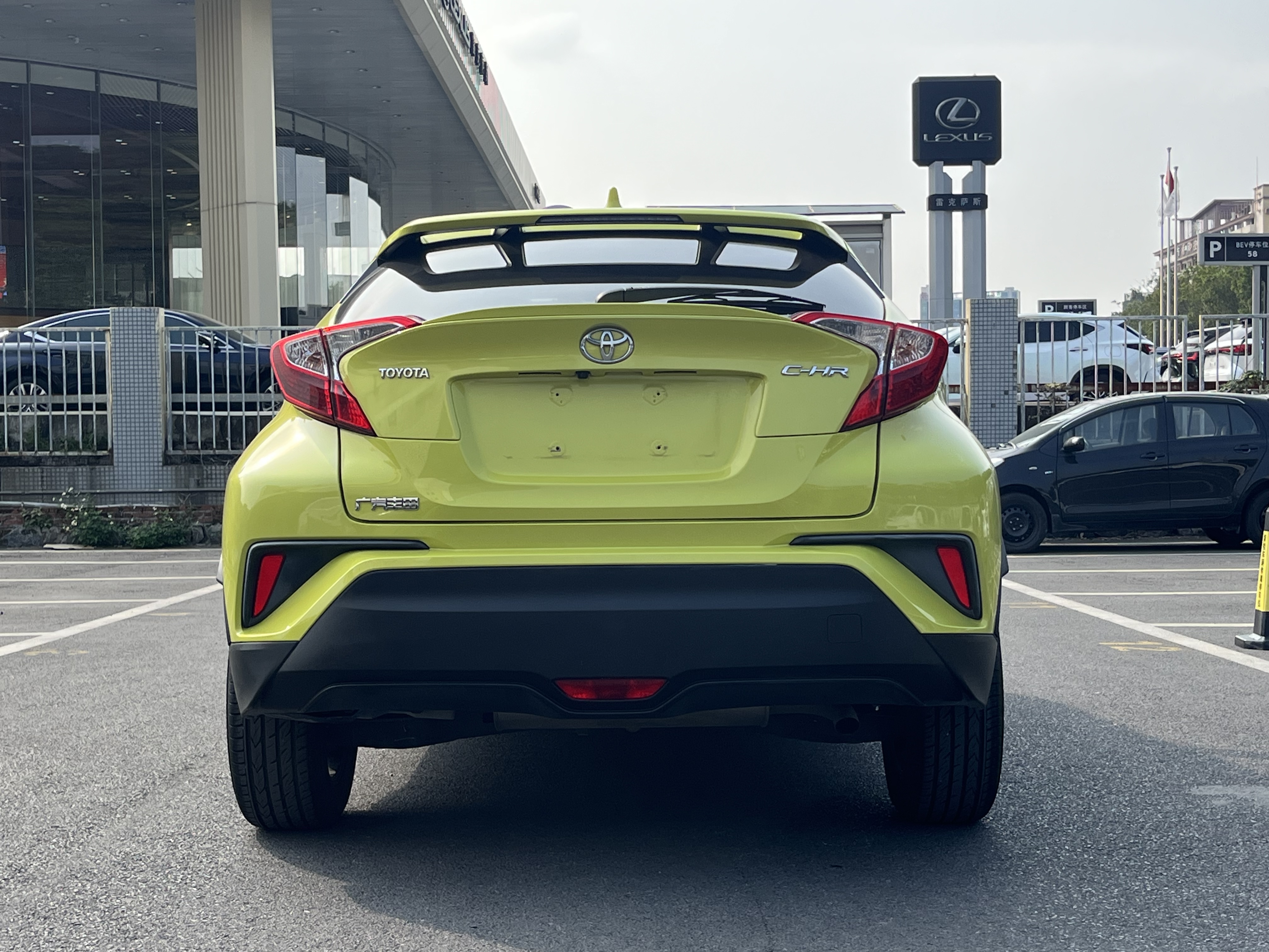 Toyota C-HR 2019 #4 Toyota C-HR 2019 immagine di auto #4