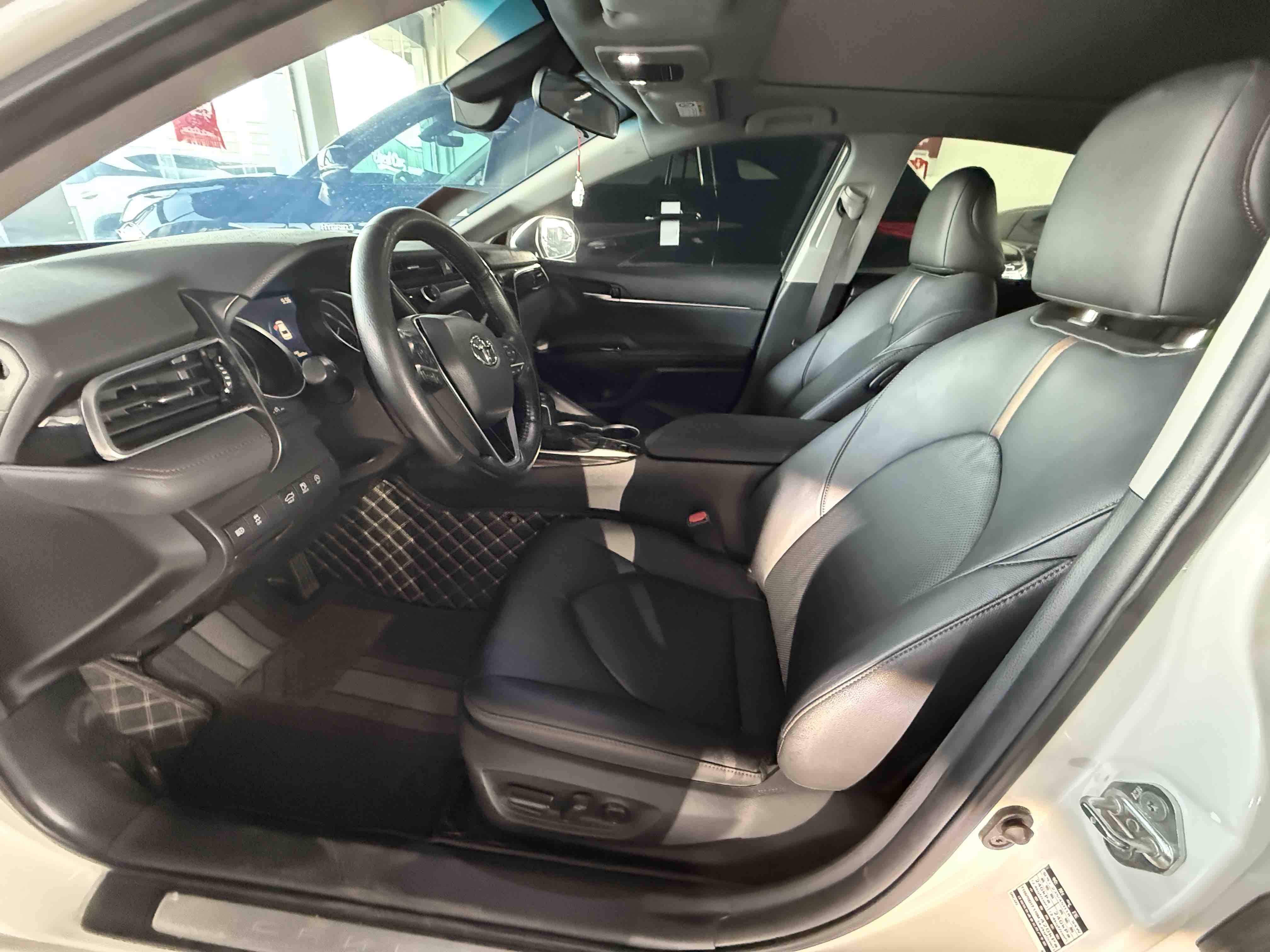 Toyota Camry 2020 imagem de carro #4