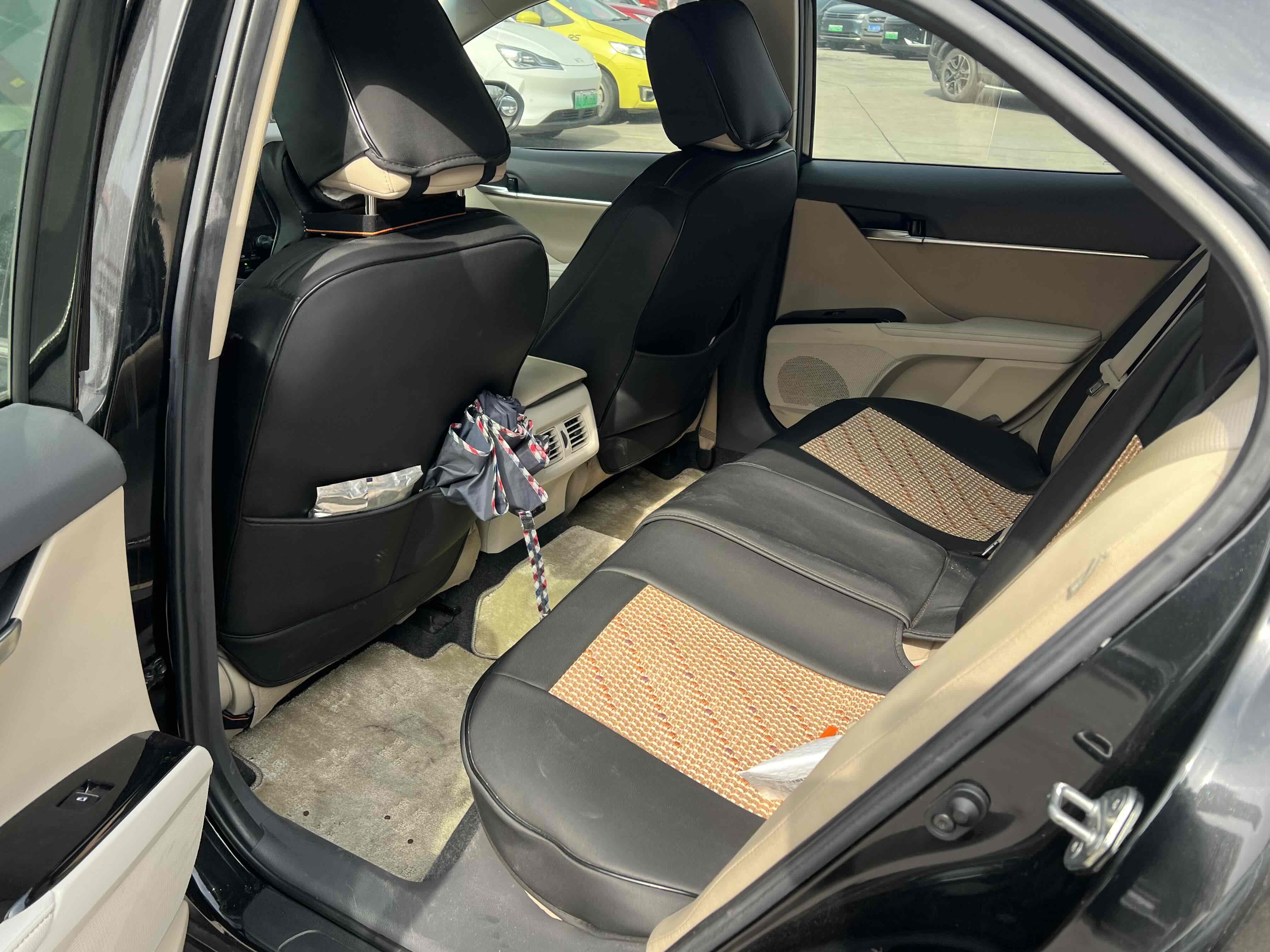 Toyota Camry 2019 car image #4