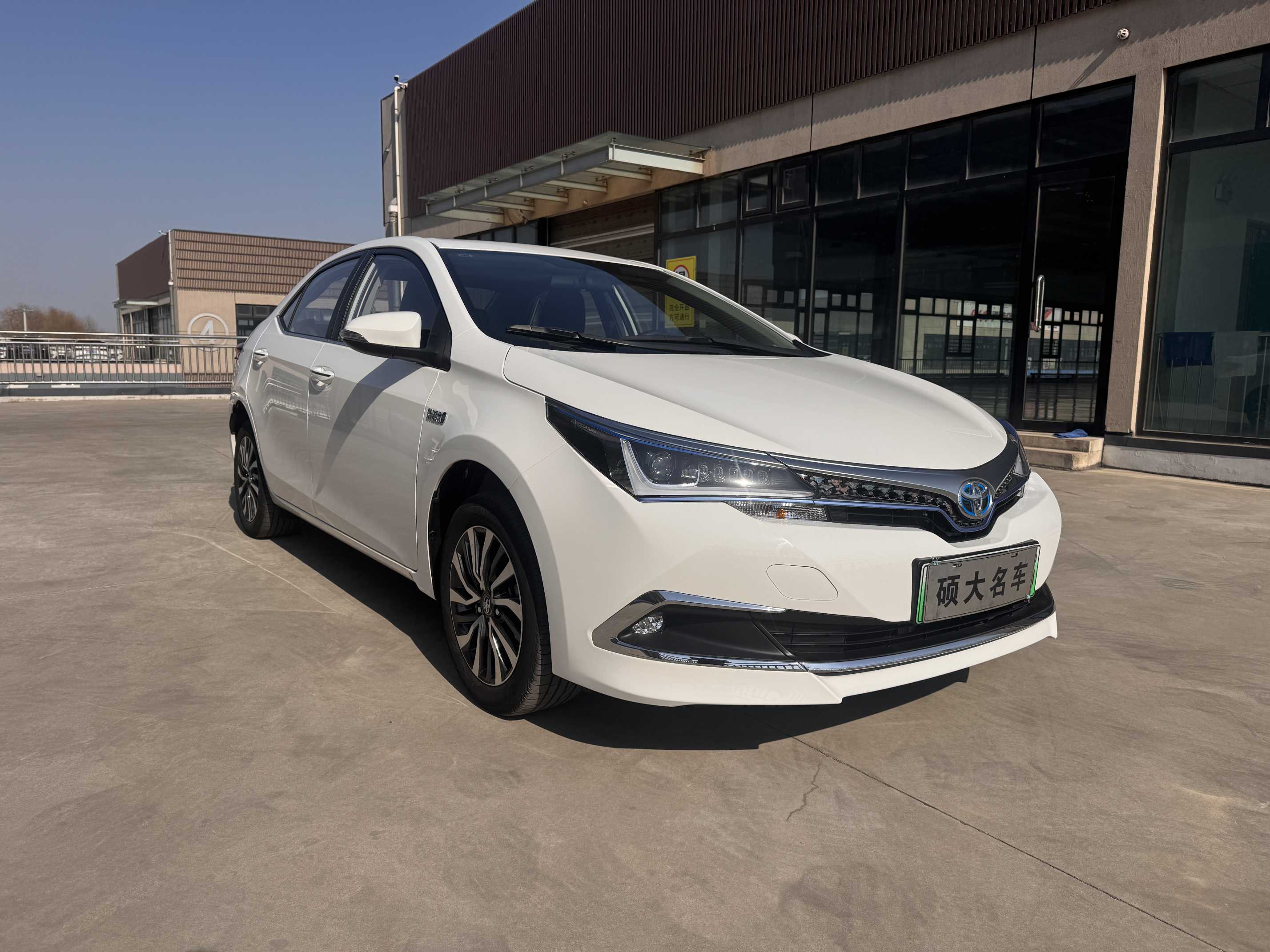 Toyota Corolla Hybird E+ 2023 immagine di auto #4