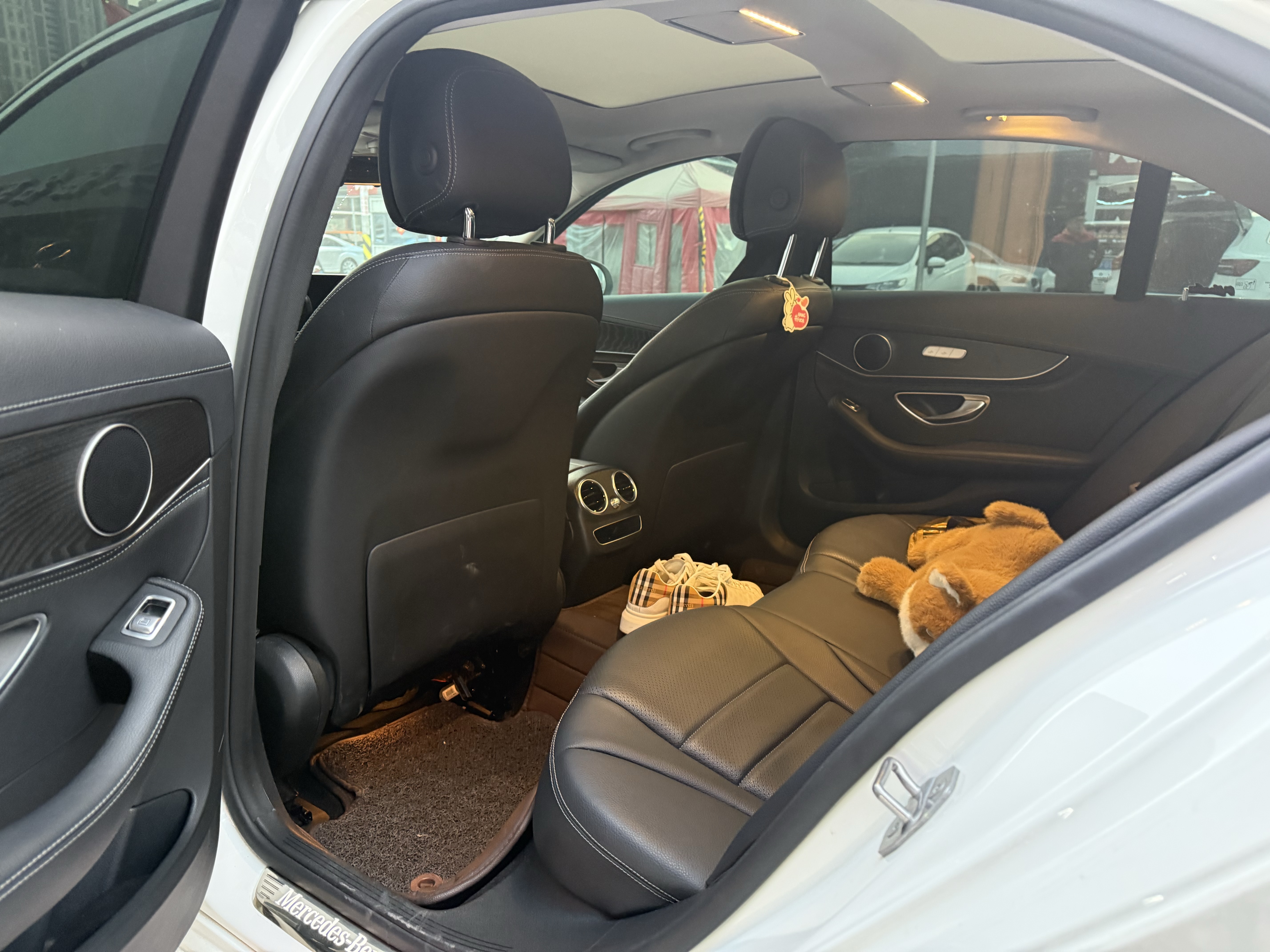 Mercedes-Benz C Class 2019 car image #4