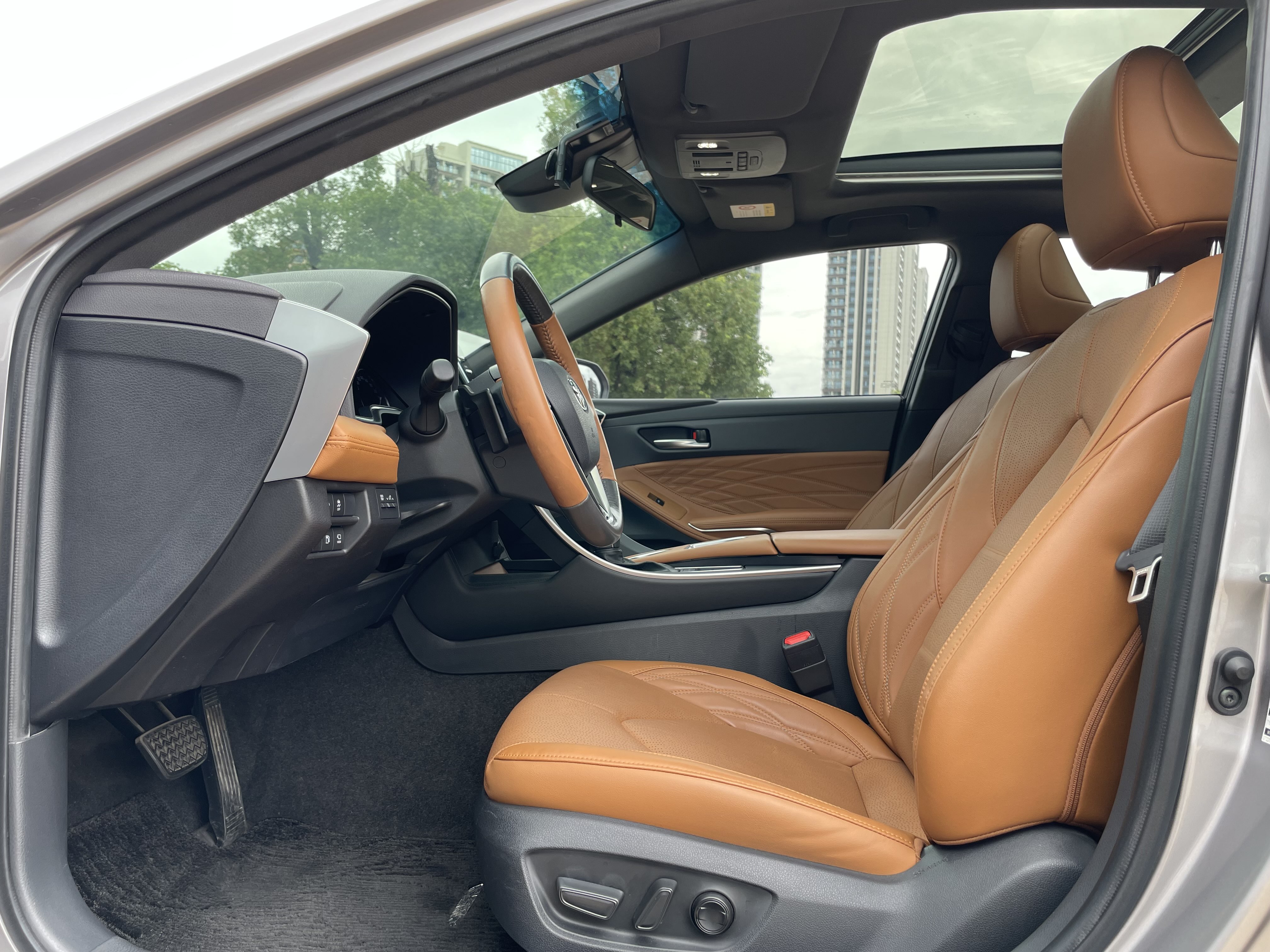 Toyota Avalon 2021 car image #4