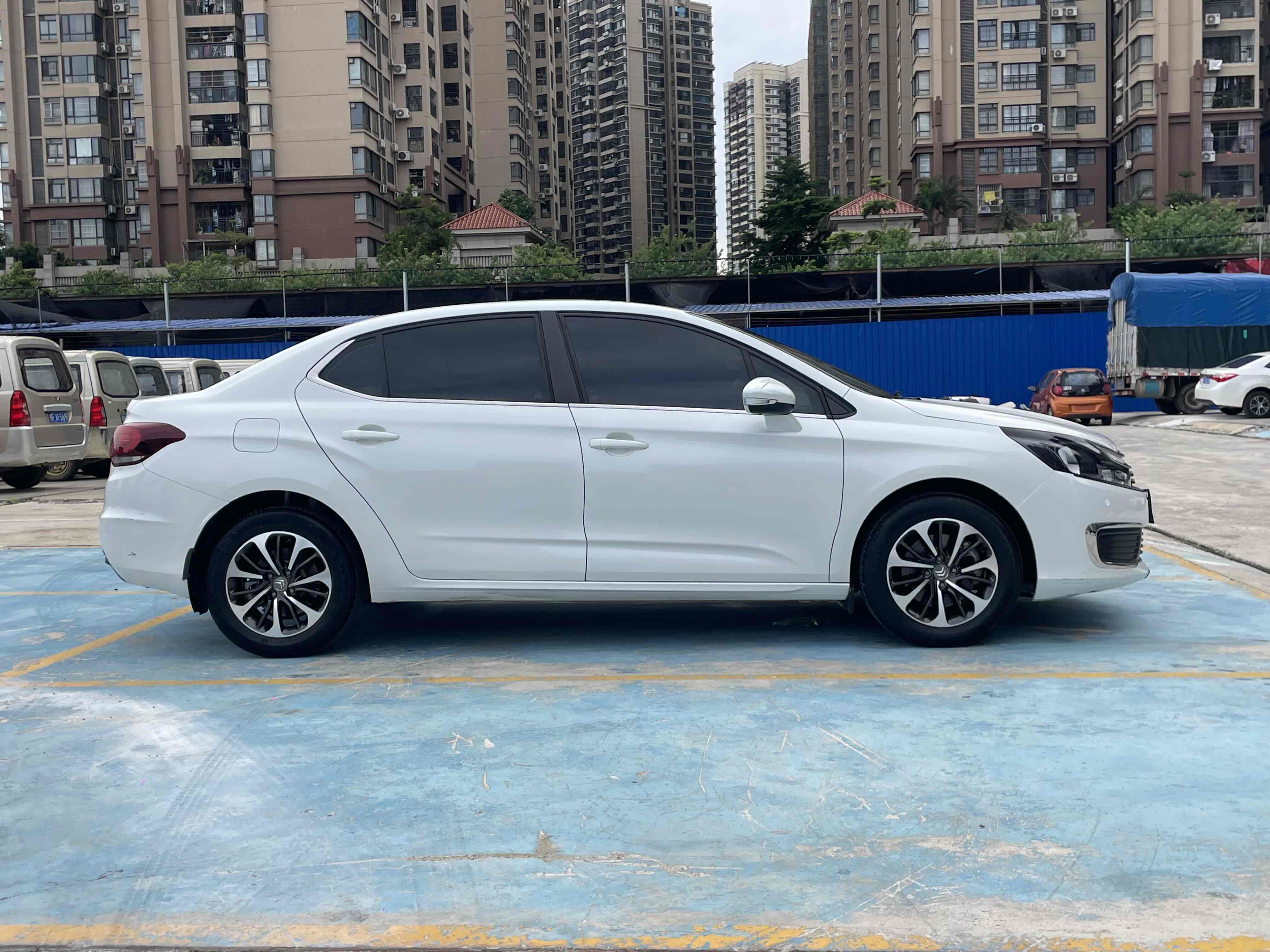 Citroen C4L 2019 immagine di auto #4