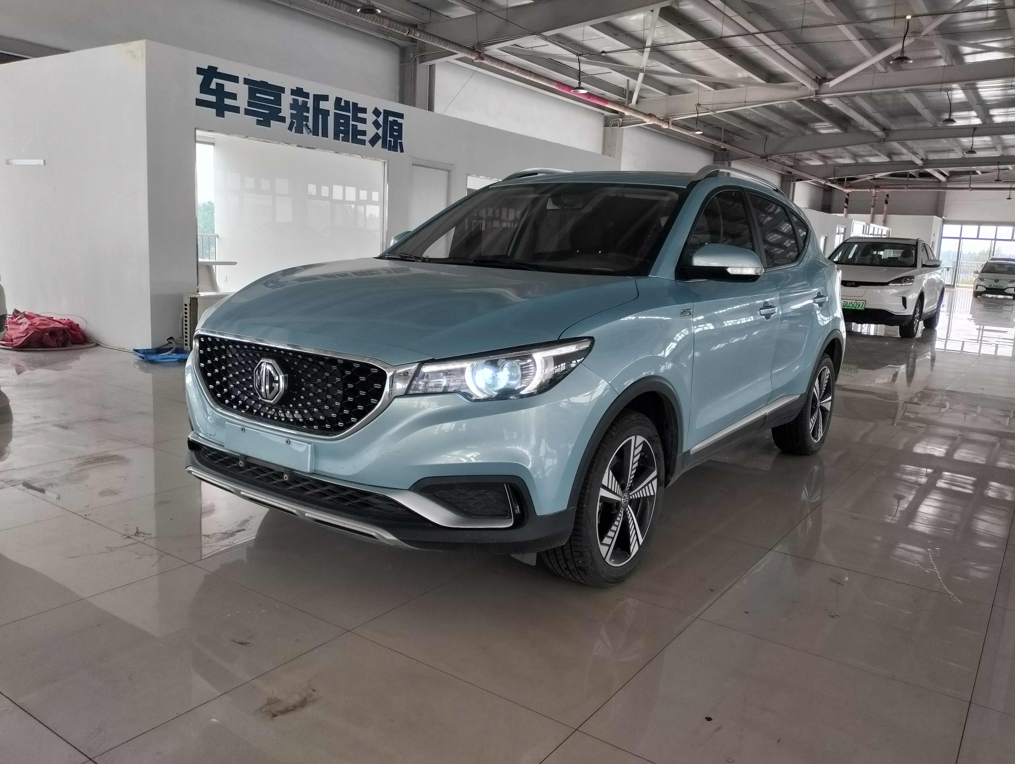 MG EZS Electric 2019 #4 MG EZS Electric 2019 car image #4