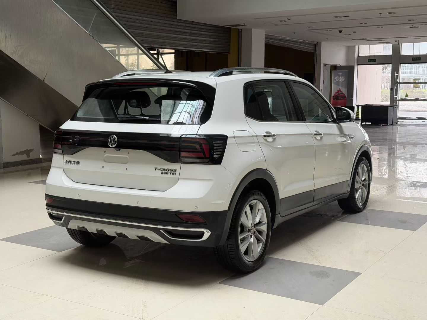 Volkswagen T-Cross 2019 #4 Volkswagen T-Cross 2019 car image #4