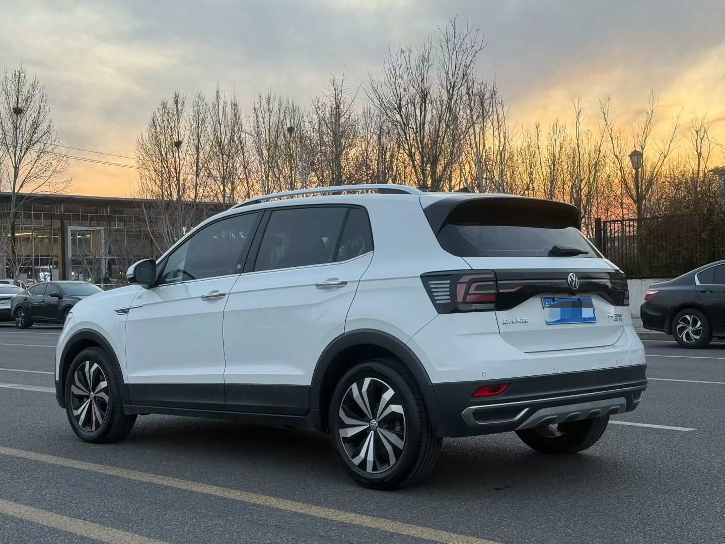 Volkswagen T-Cross 2019 car image #4