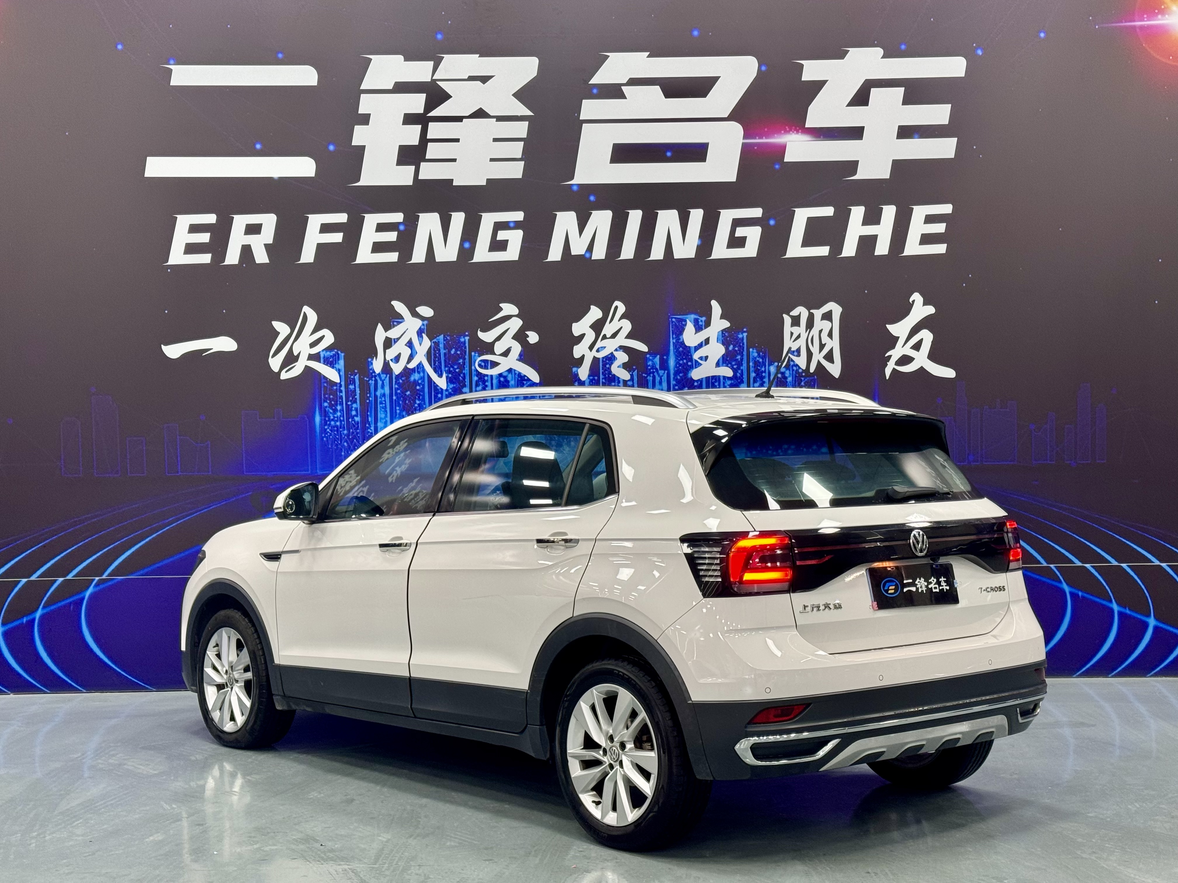 Volkswagen T-Cross 2019 #4 Volkswagen T-Cross 2019 car image #4