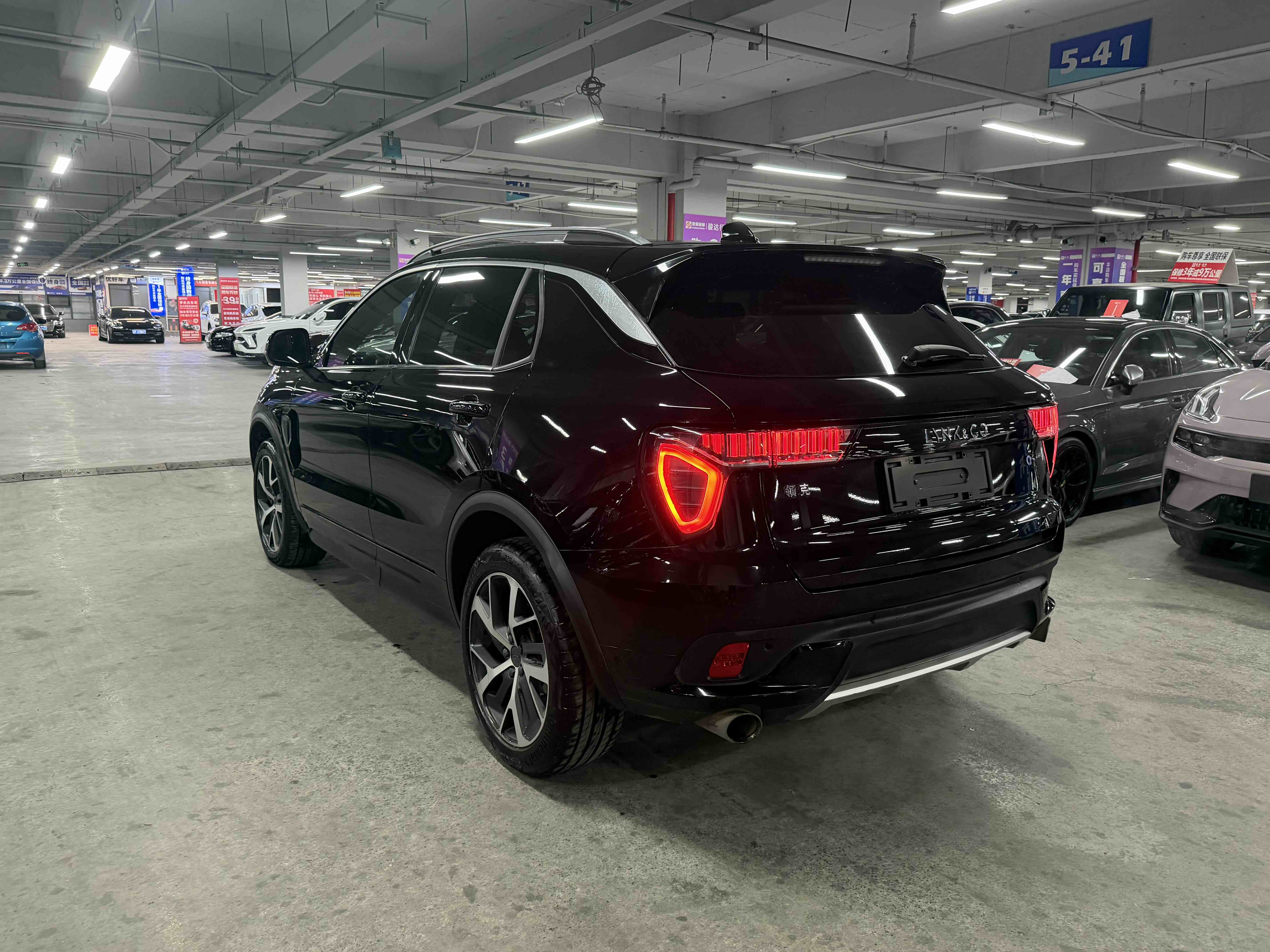 Lynk & Co 2019 car image #4