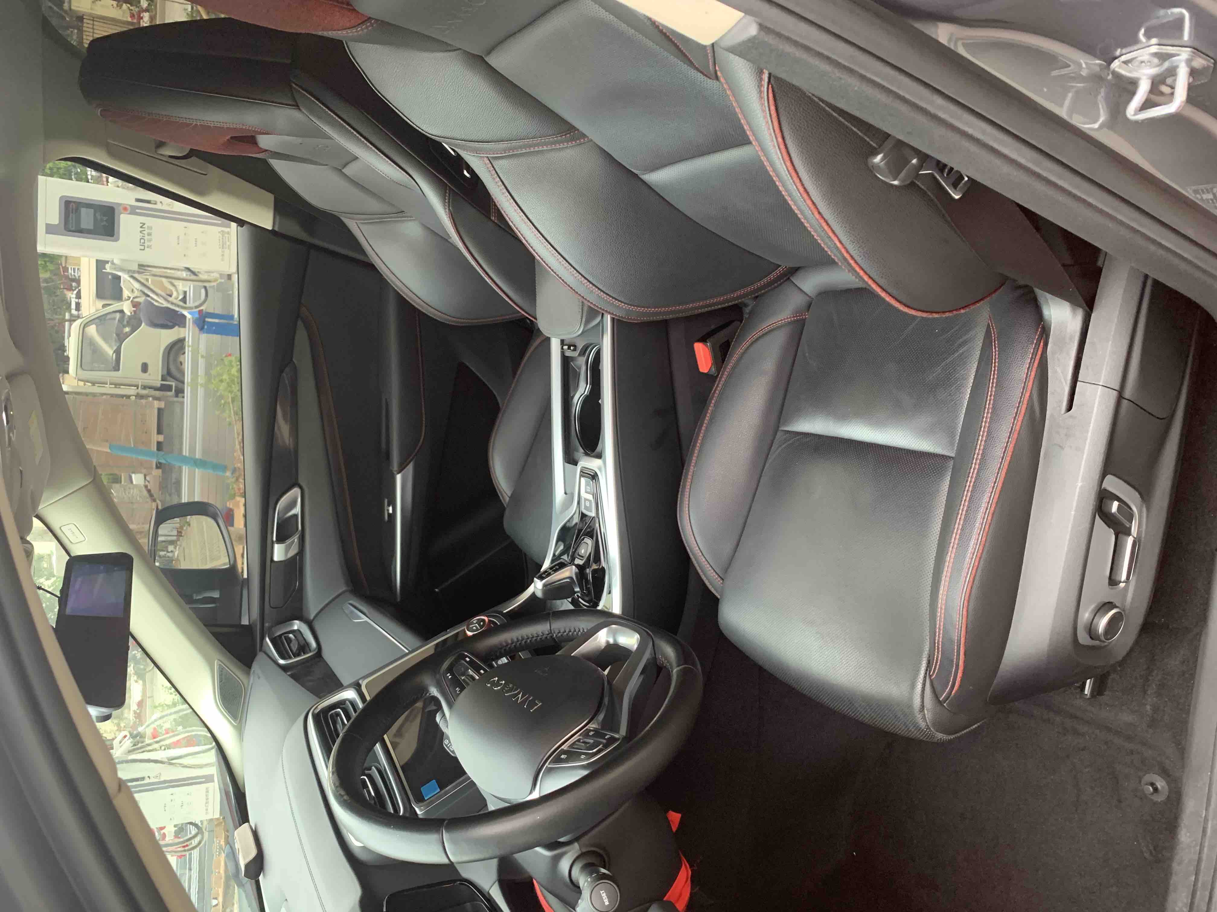 Lynk & Co 2020 car image #4