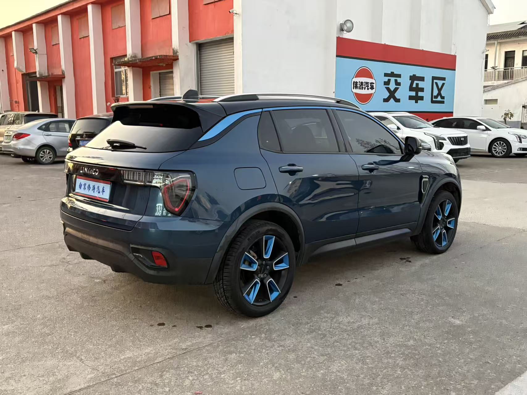 Lynk & Co 2019 #4 Lynk & Co 2019 car image #4