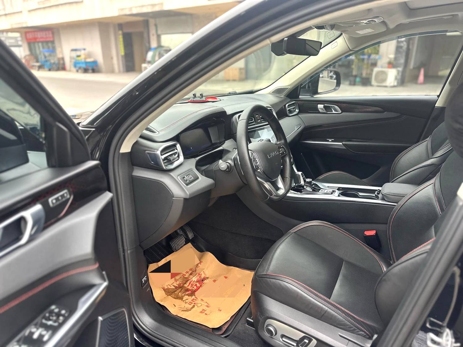 Lynk & Co 2019 #4 Lynk & Co 2019 car image #4