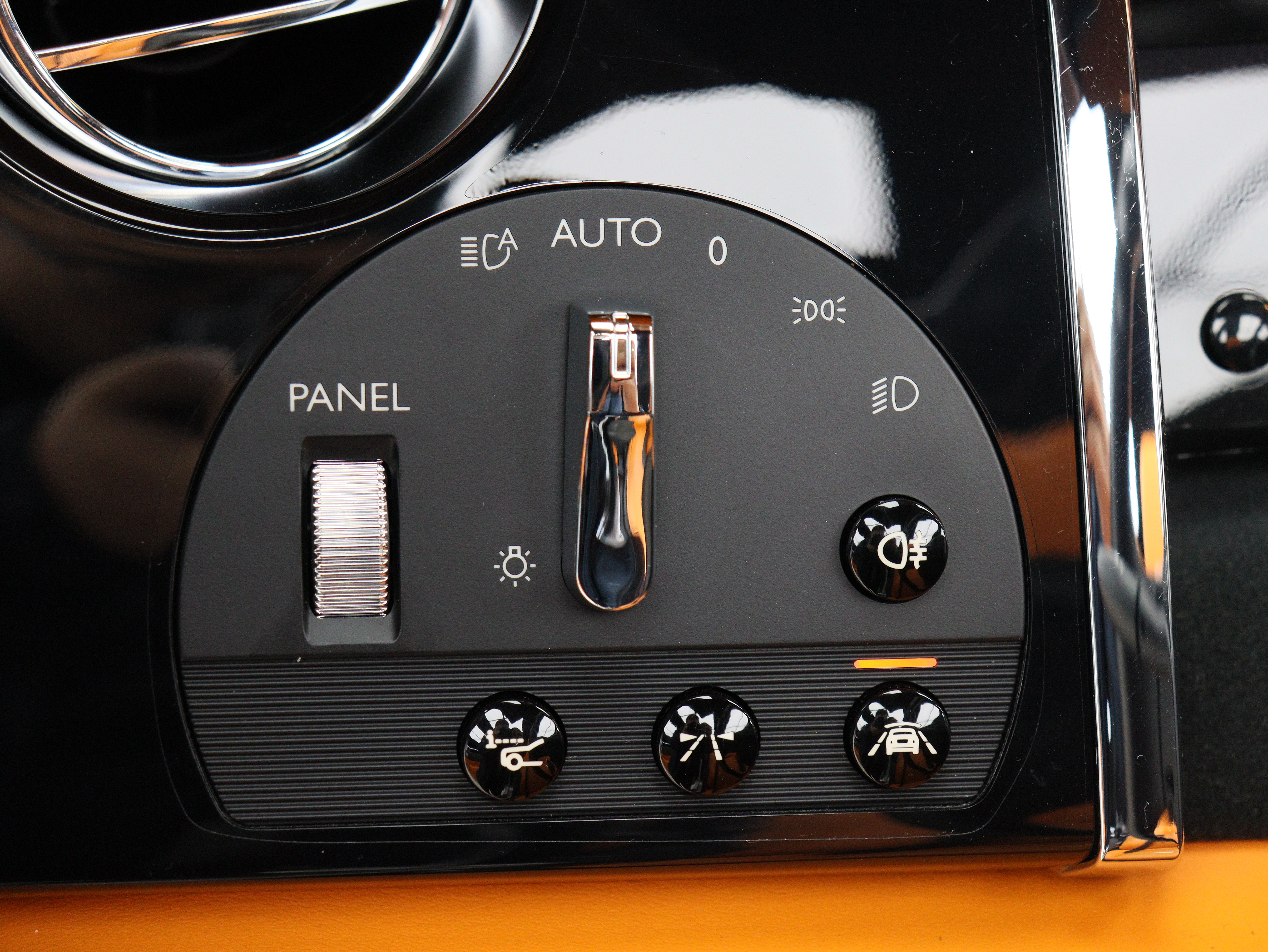 Rolls-Royce Dawn 2019 car image #4