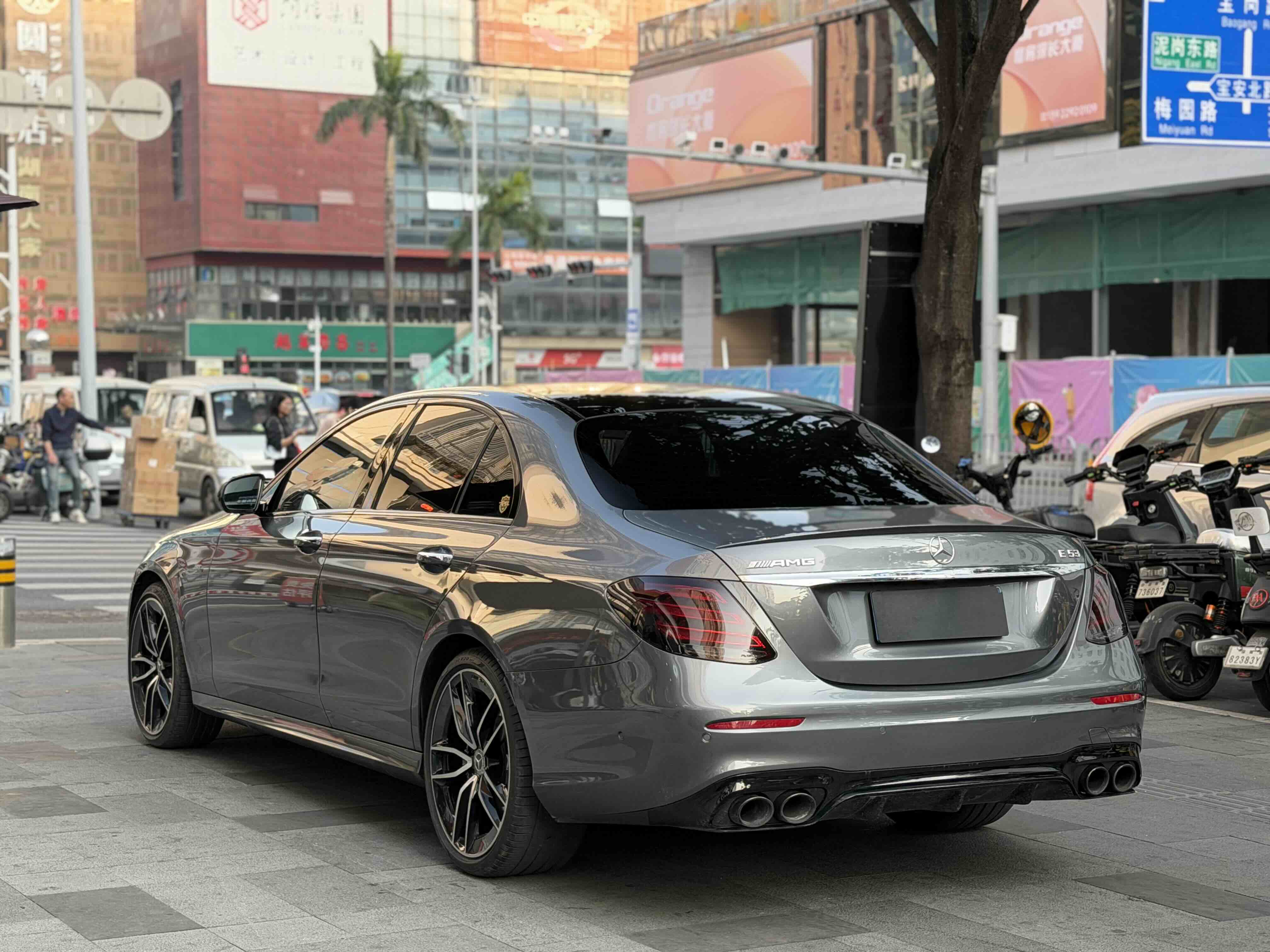 Mercedes-Benz E AMG 2020 صورة سيارة #4